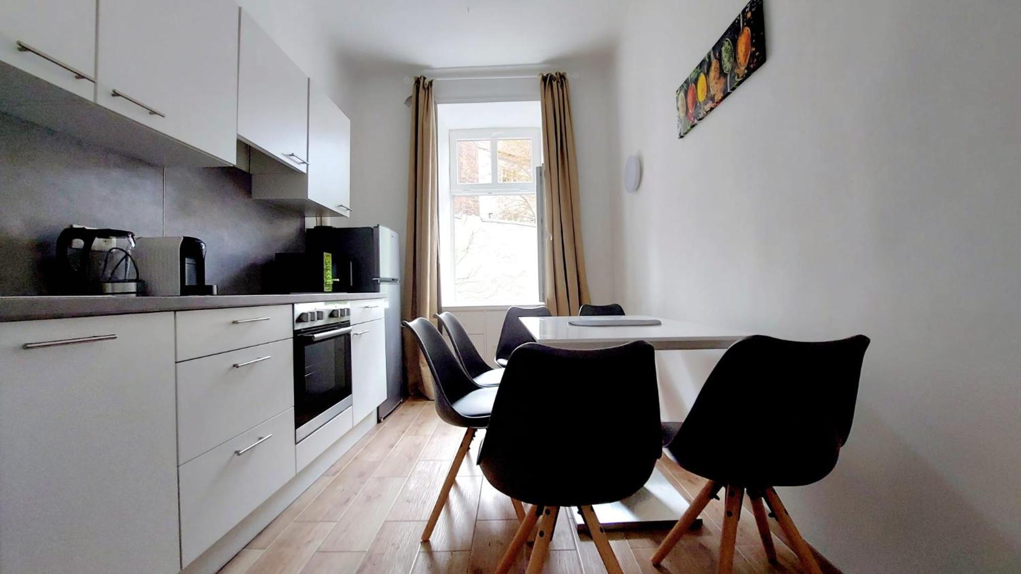 Central & Spacious CheckInVienna Apartment