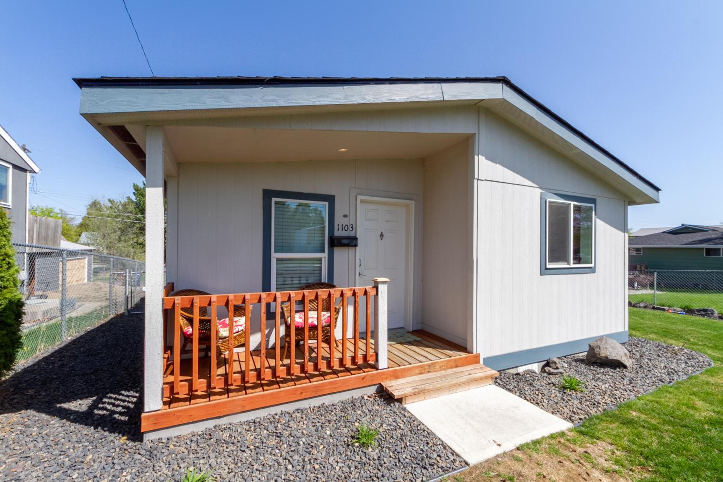 Cute and Cozy 3 Bed 2 Bath Home in North Spokane view 3