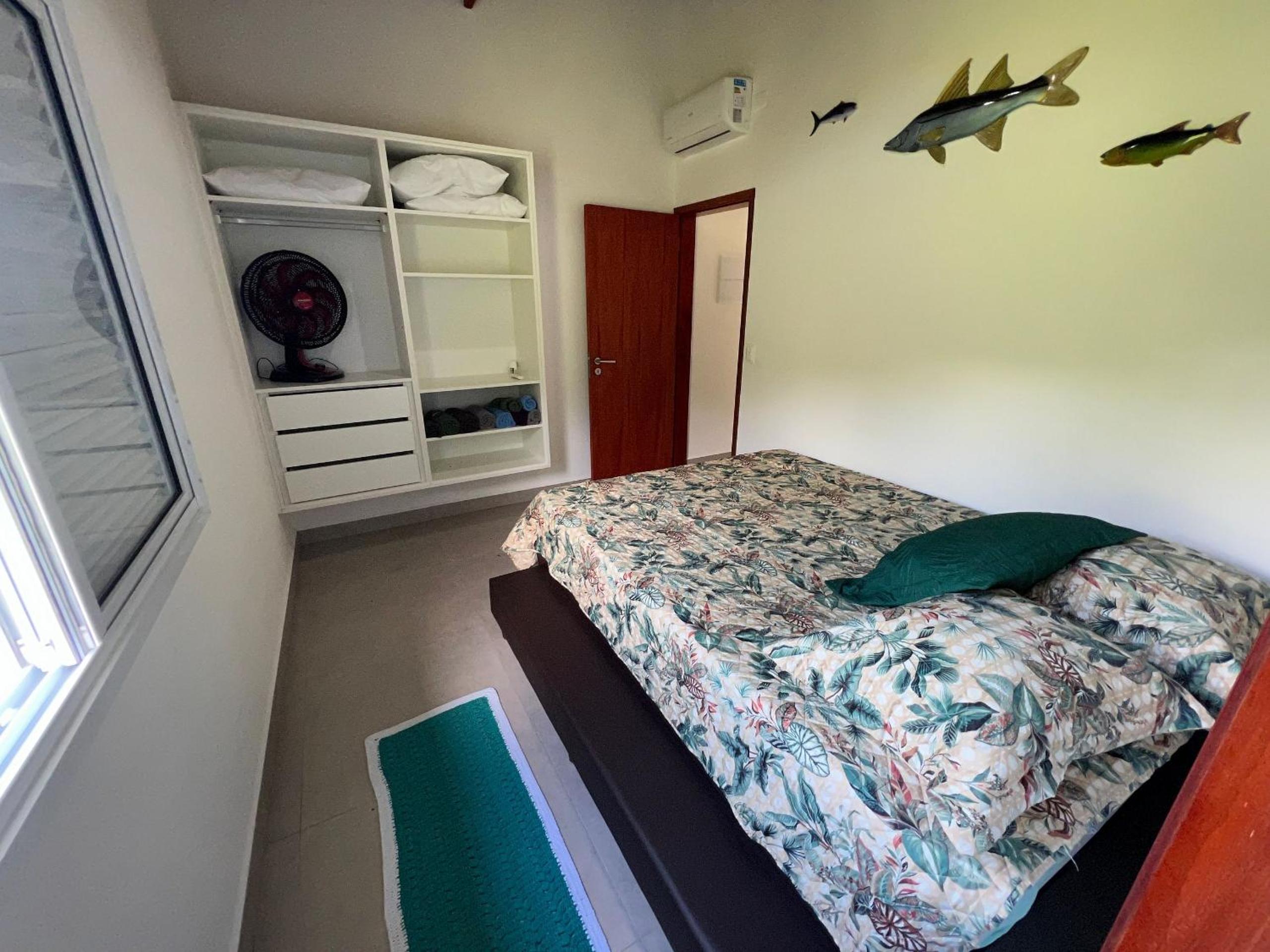 Casa a poucos metros da Praia de Santiago