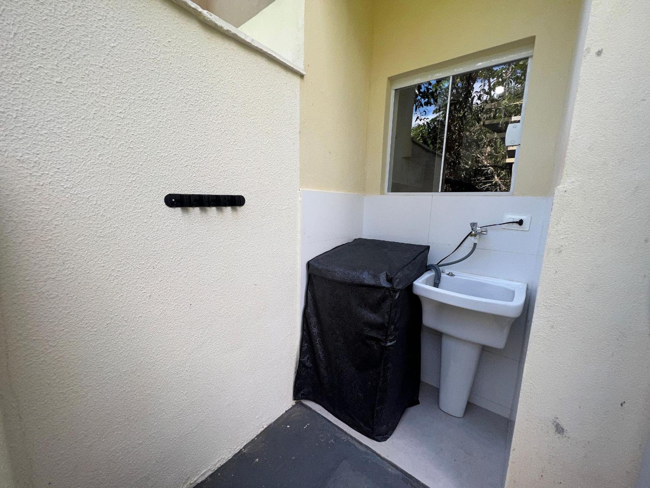 Casa a poucos metros da Praia de Santiago