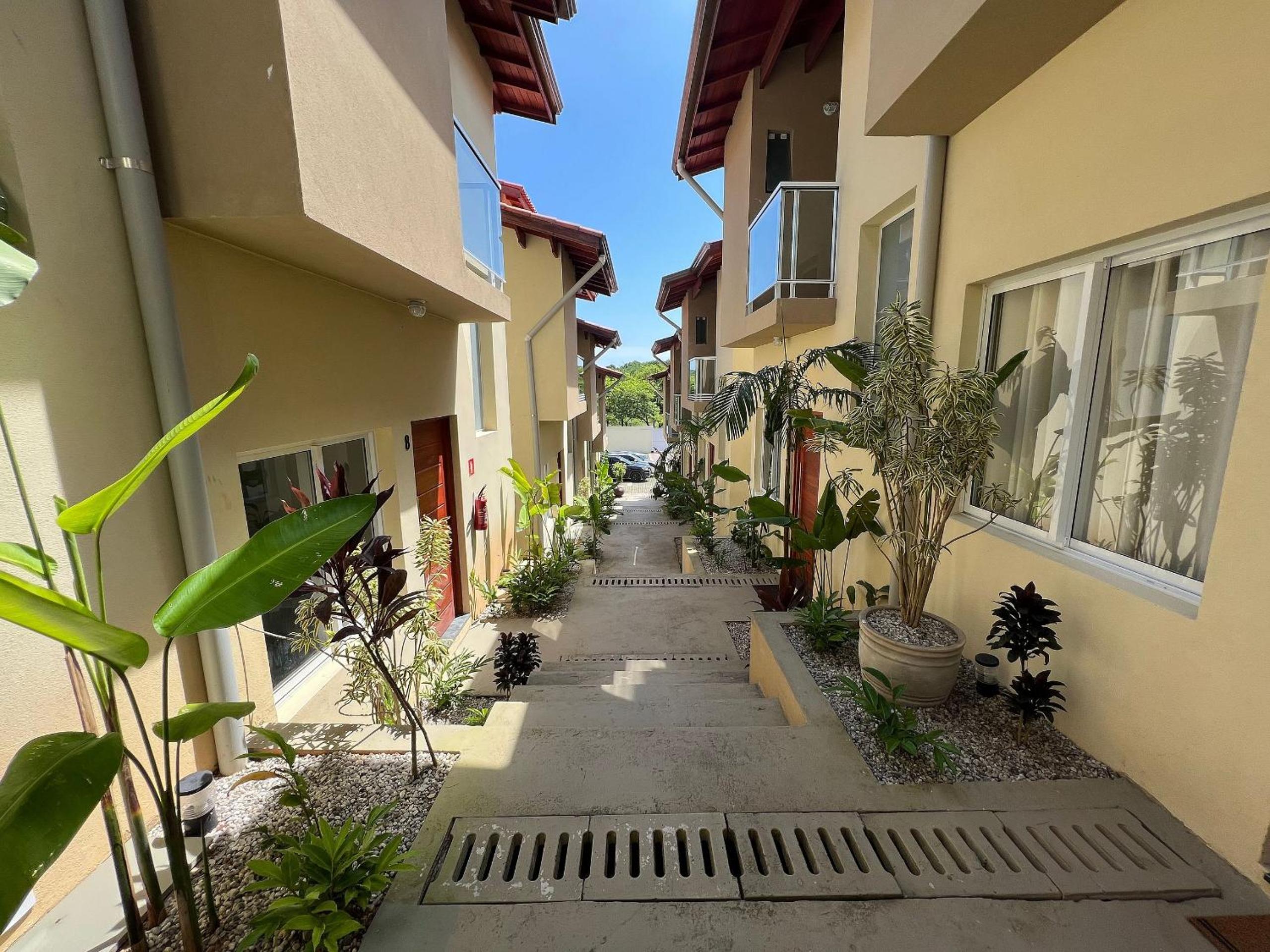 Casa a poucos metros da Praia de Santiago