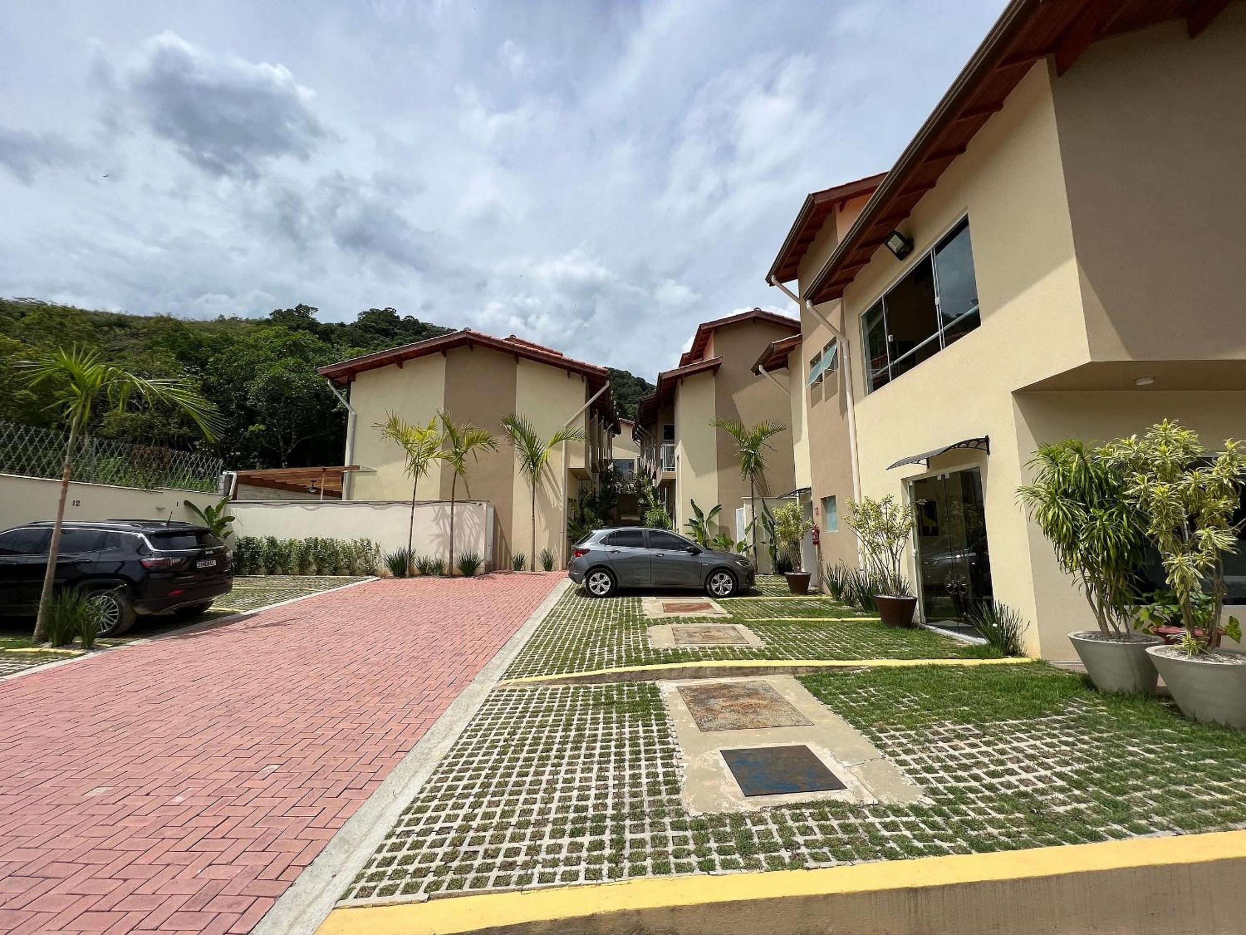 Casa a poucos metros da Praia de Santiago