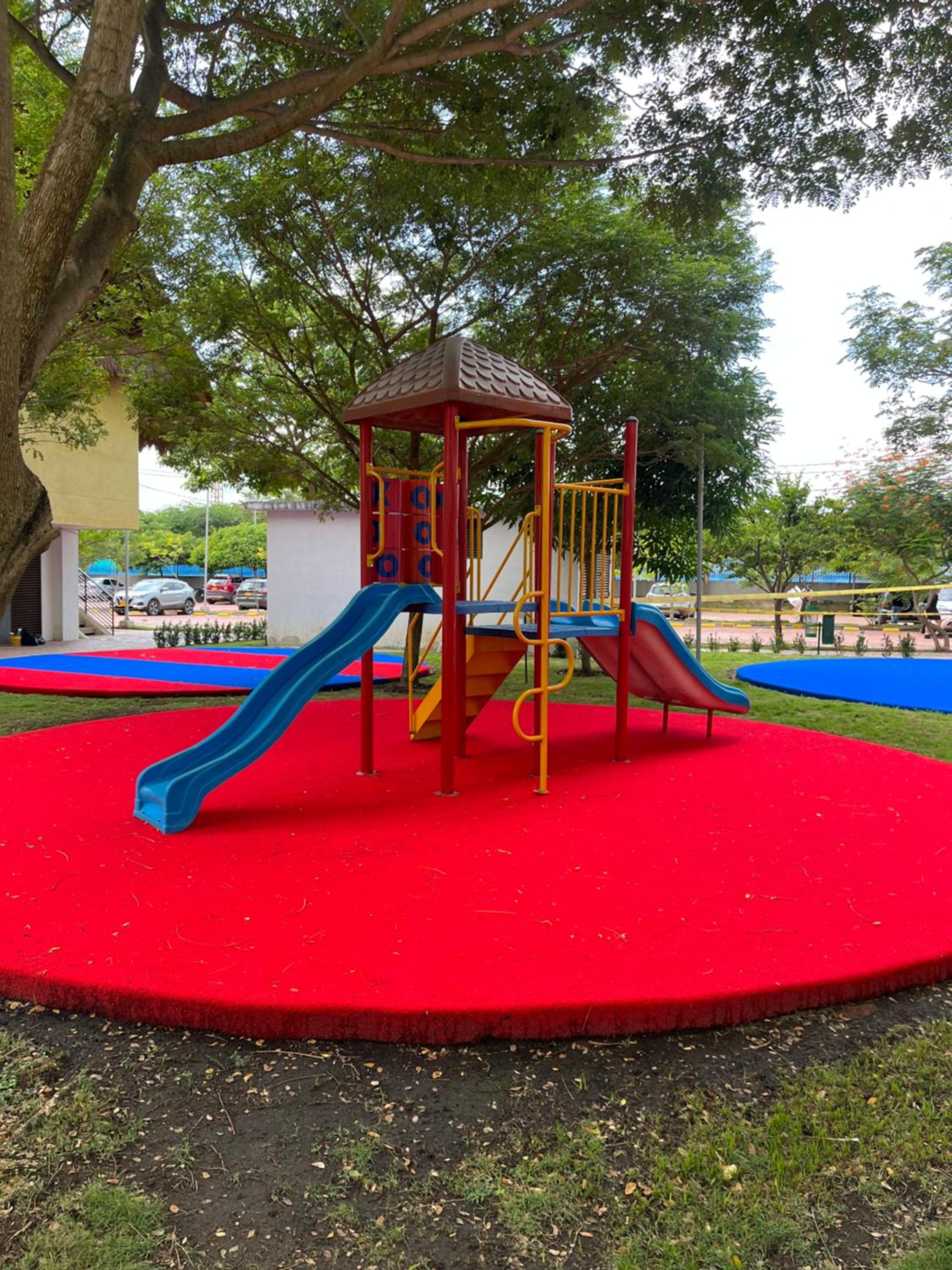 Apto de lujo. Ricaurte-Girardot