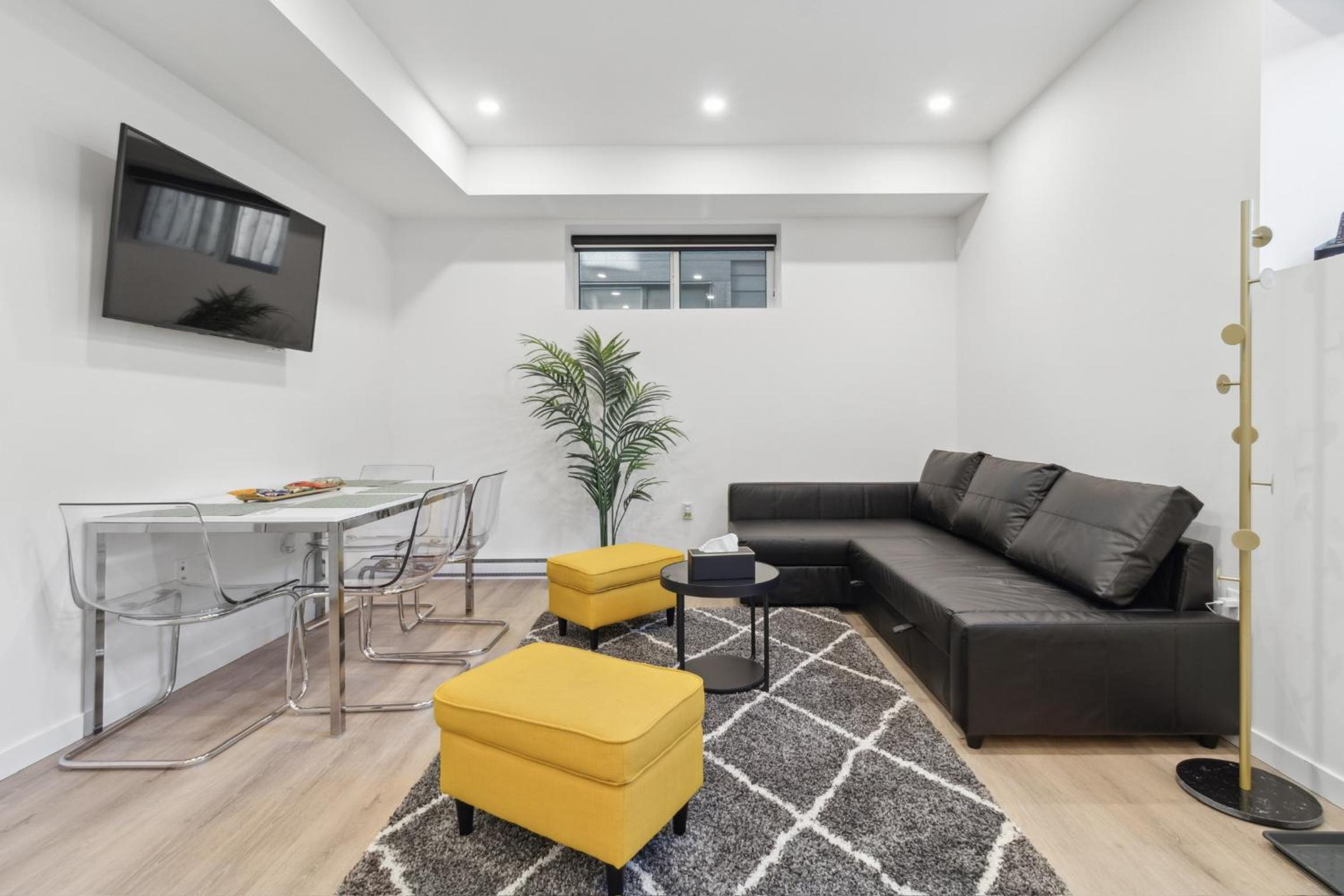 Sparsh Villas - Luxurious & Stylish 2BR PSuite