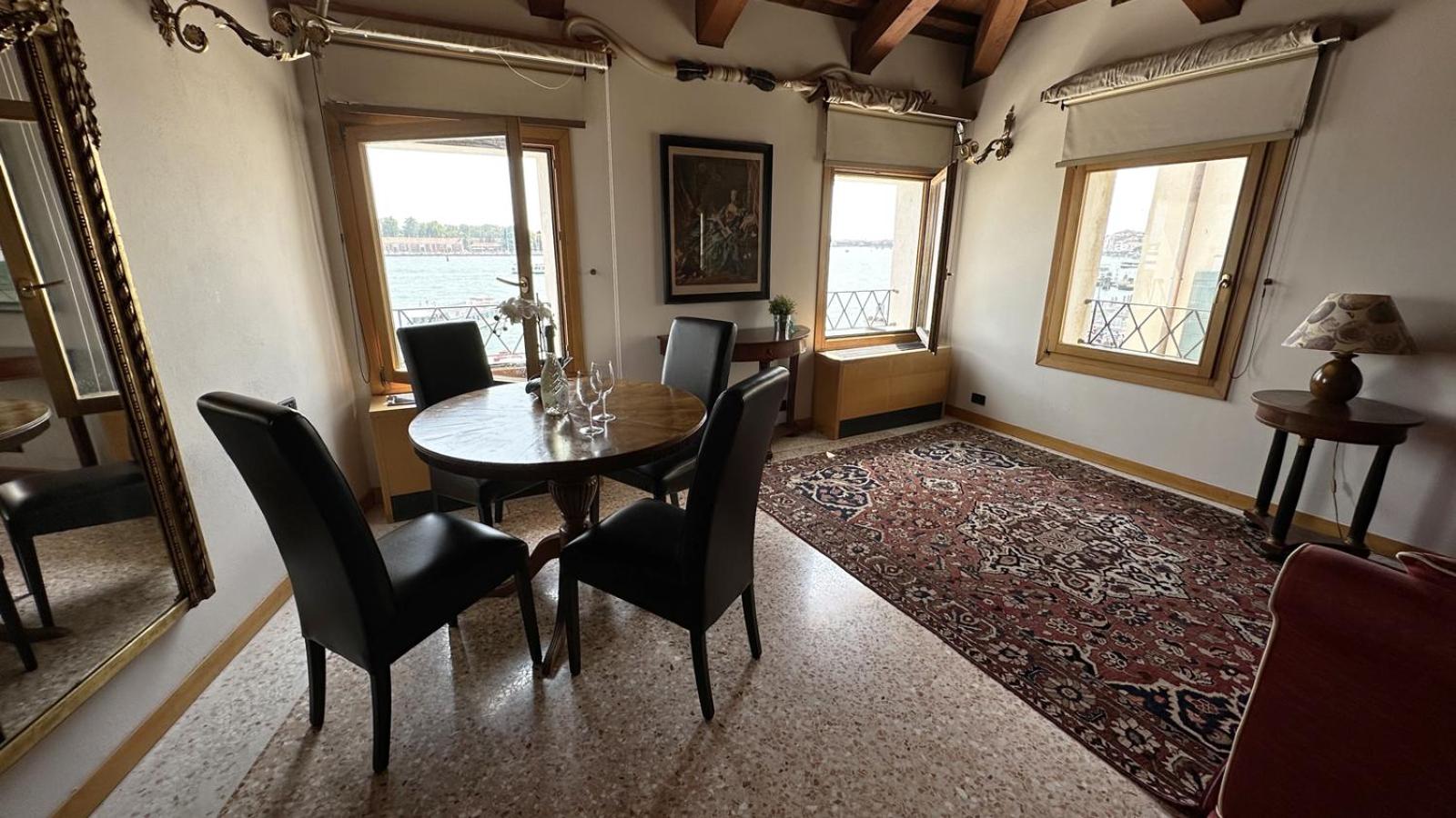 San Simeon Apartments