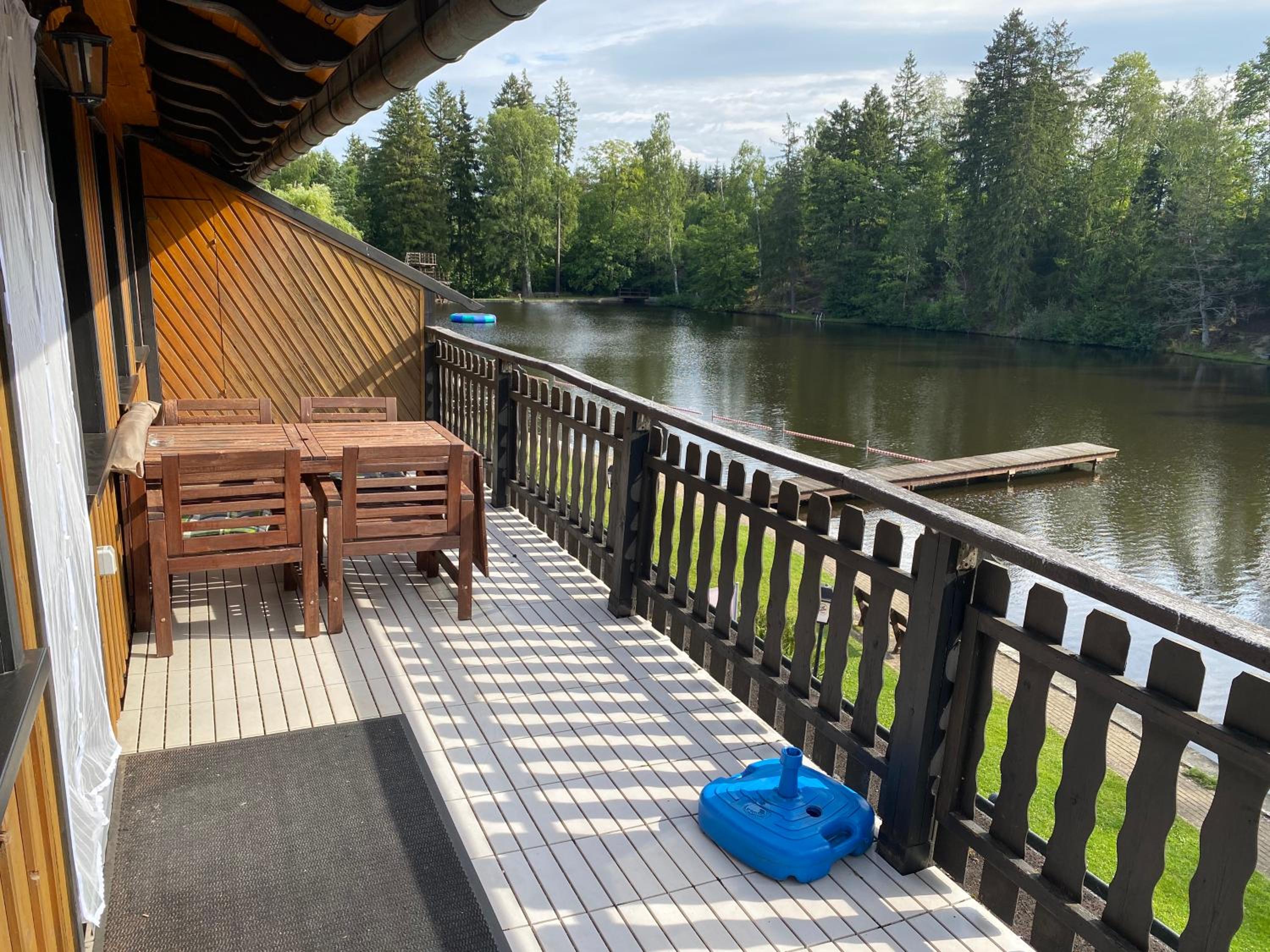 Das Waldseechalet Traumhafter Waldseeblick - großzügige Wohnung - Infrarotsauna