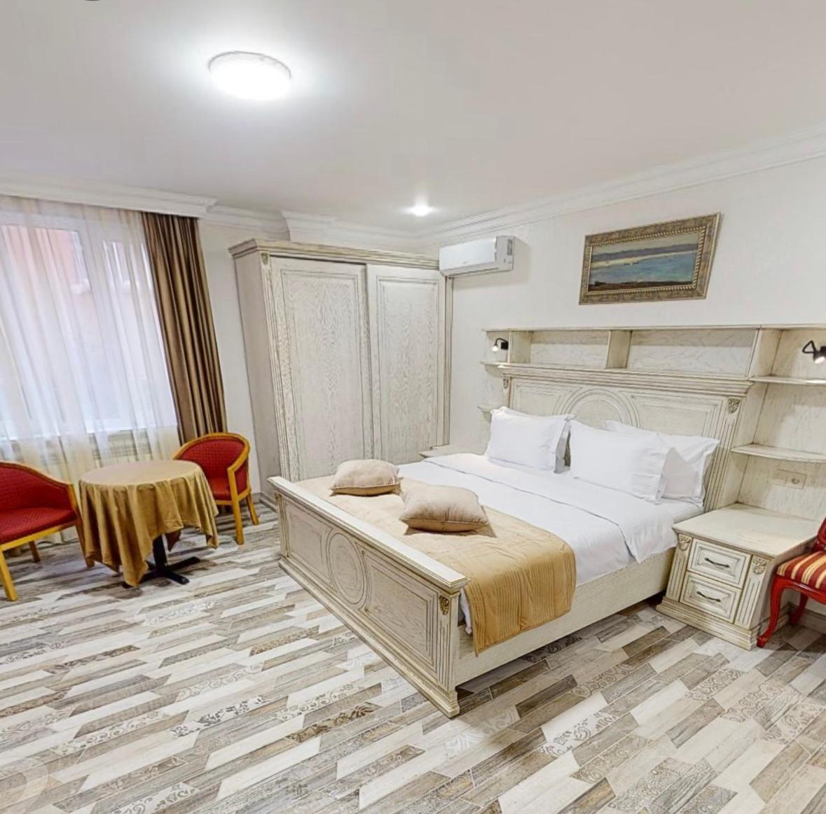 Luxury Aspar Apartment