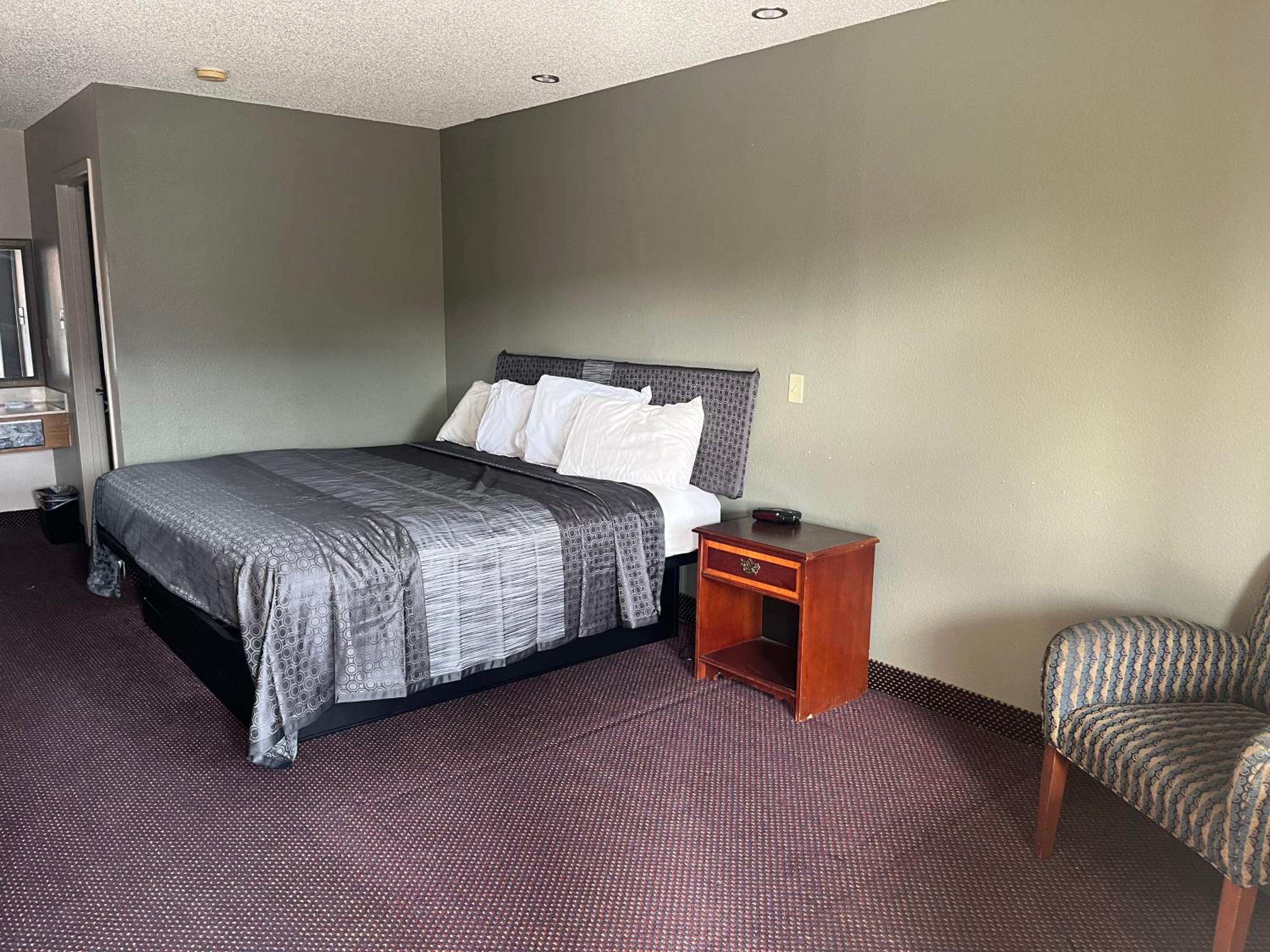 Hallmark Inn and Suites-1