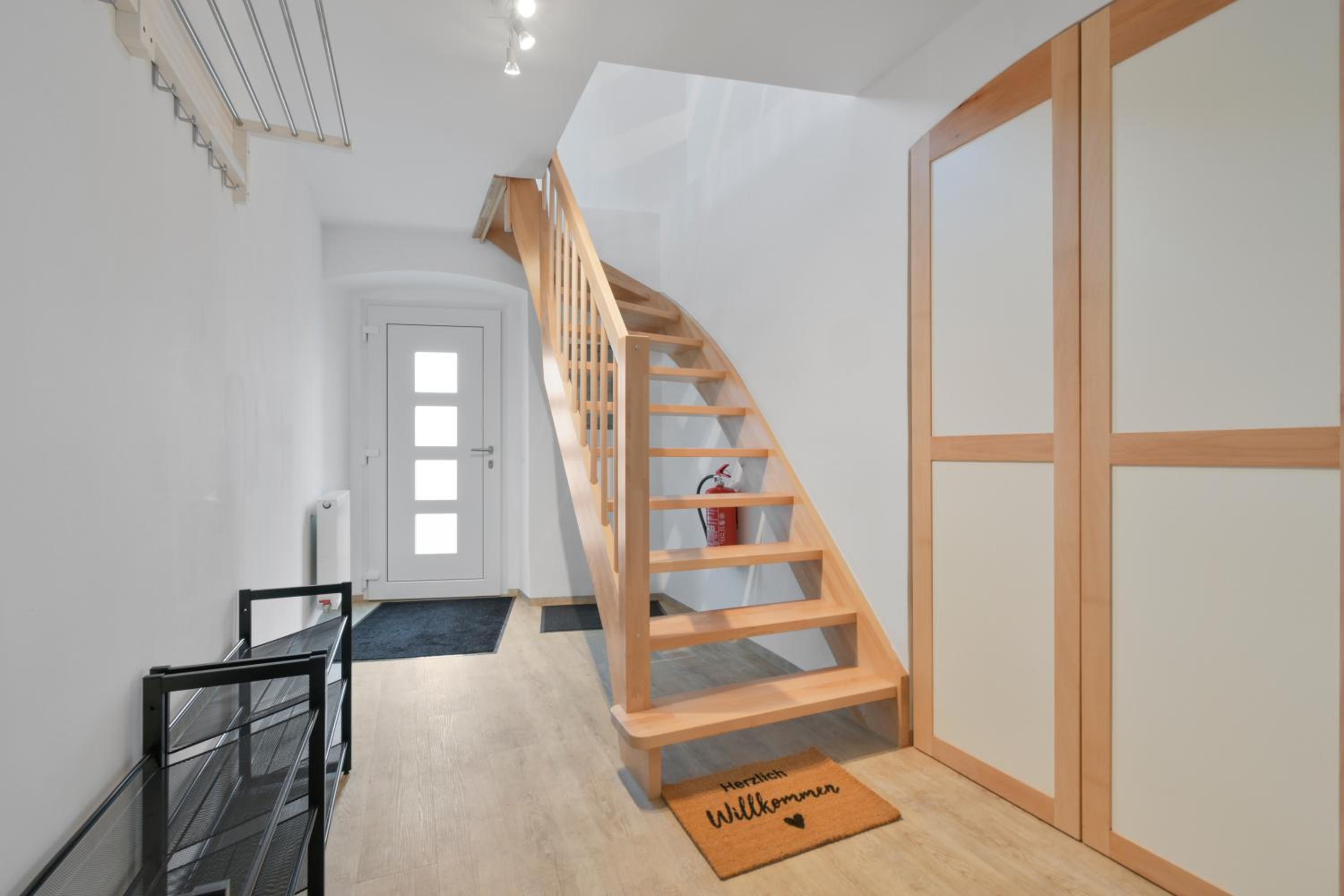 Workers - Home! - Property Image 3