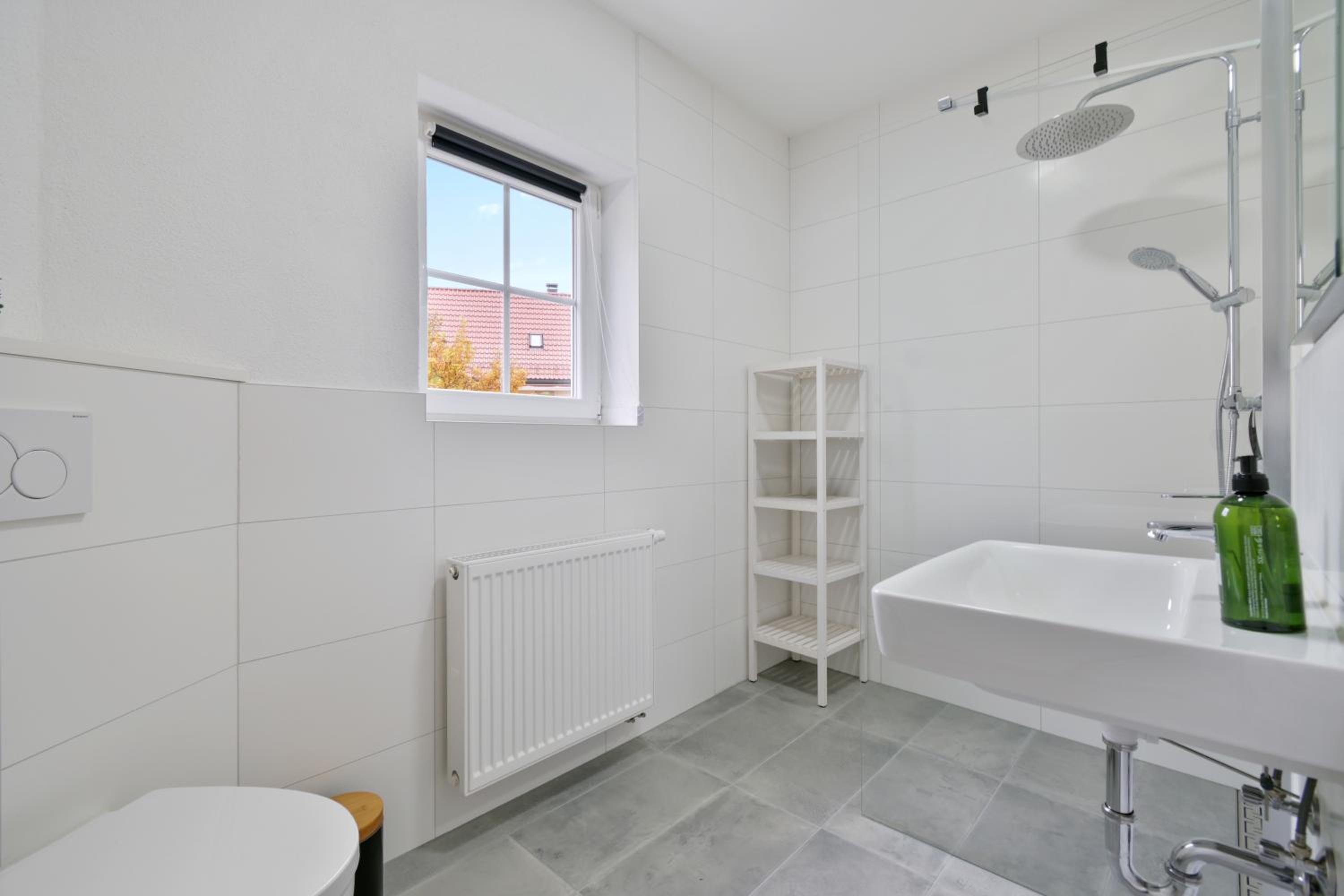 Workers - Home! - Property Image 7