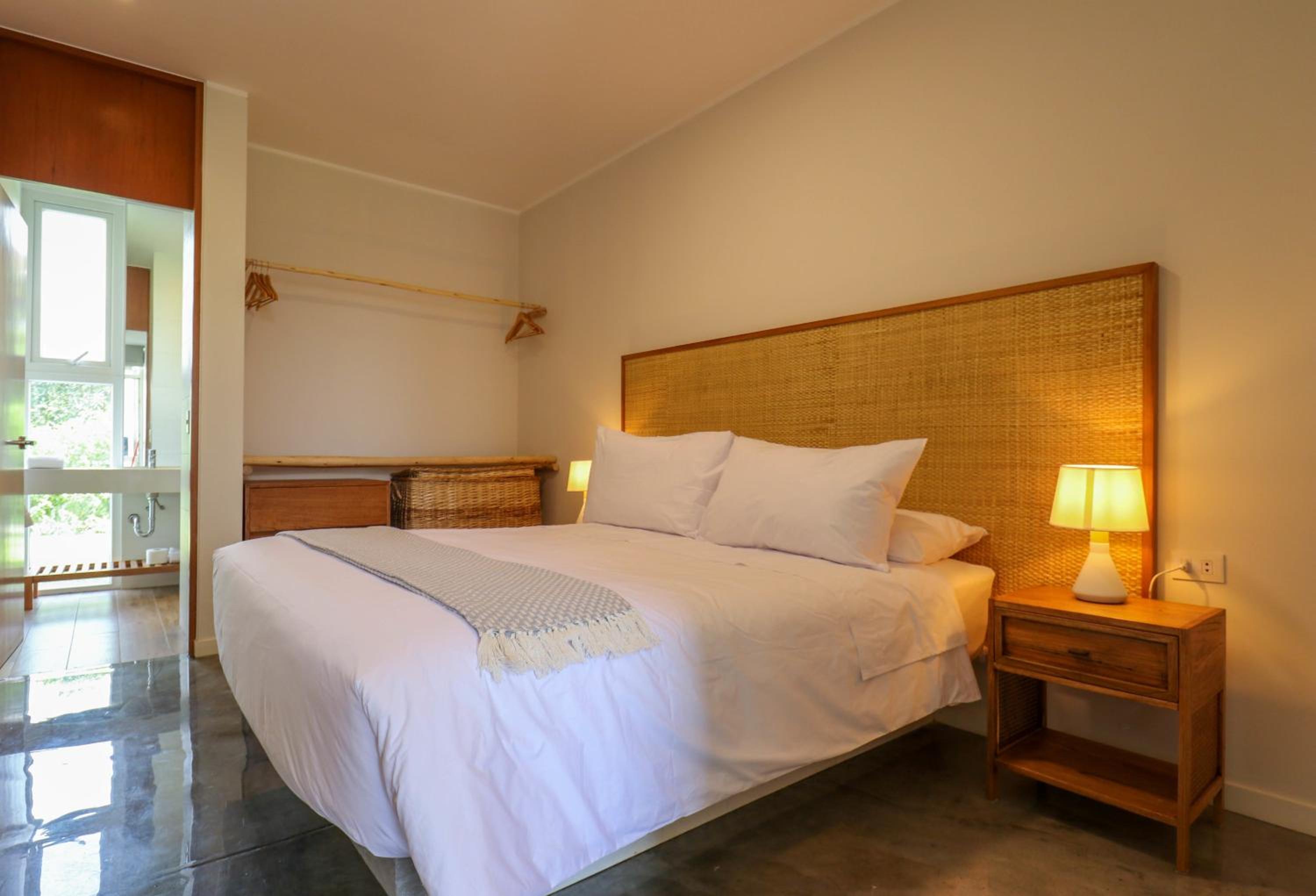 J Home 4BR with Private Pool in Paracas by Wynwood House view 2