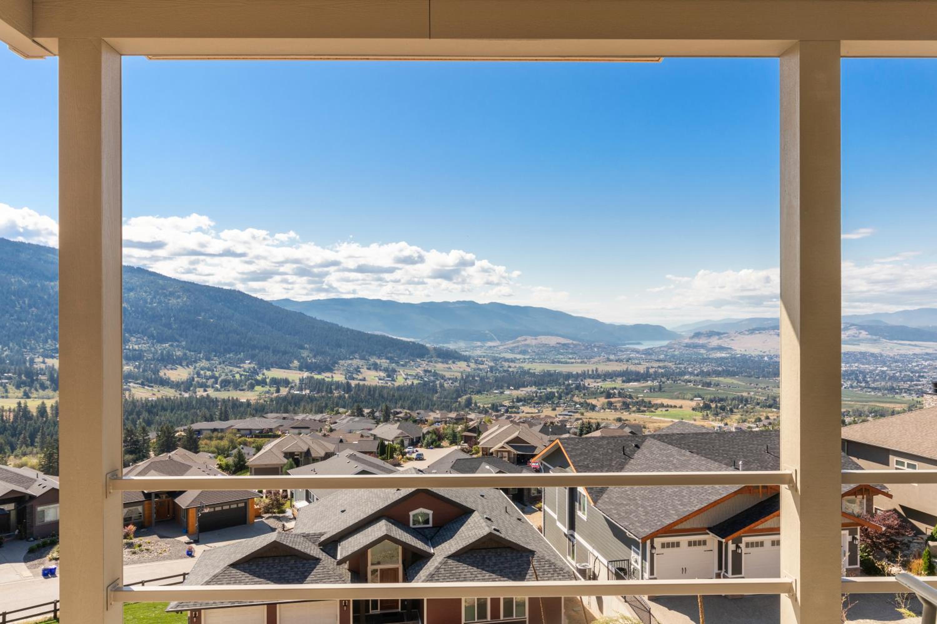 Stunning 5 bed house on Silver Star mountain