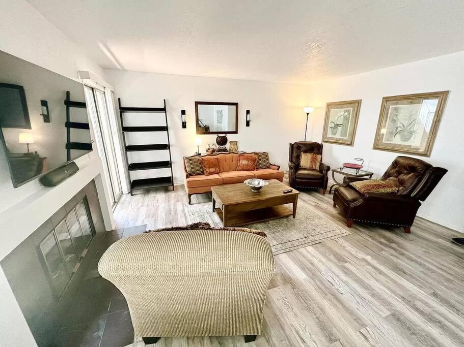 Los Angeles Vacations -  Valley Village Privacy Lux  - Property Image 3