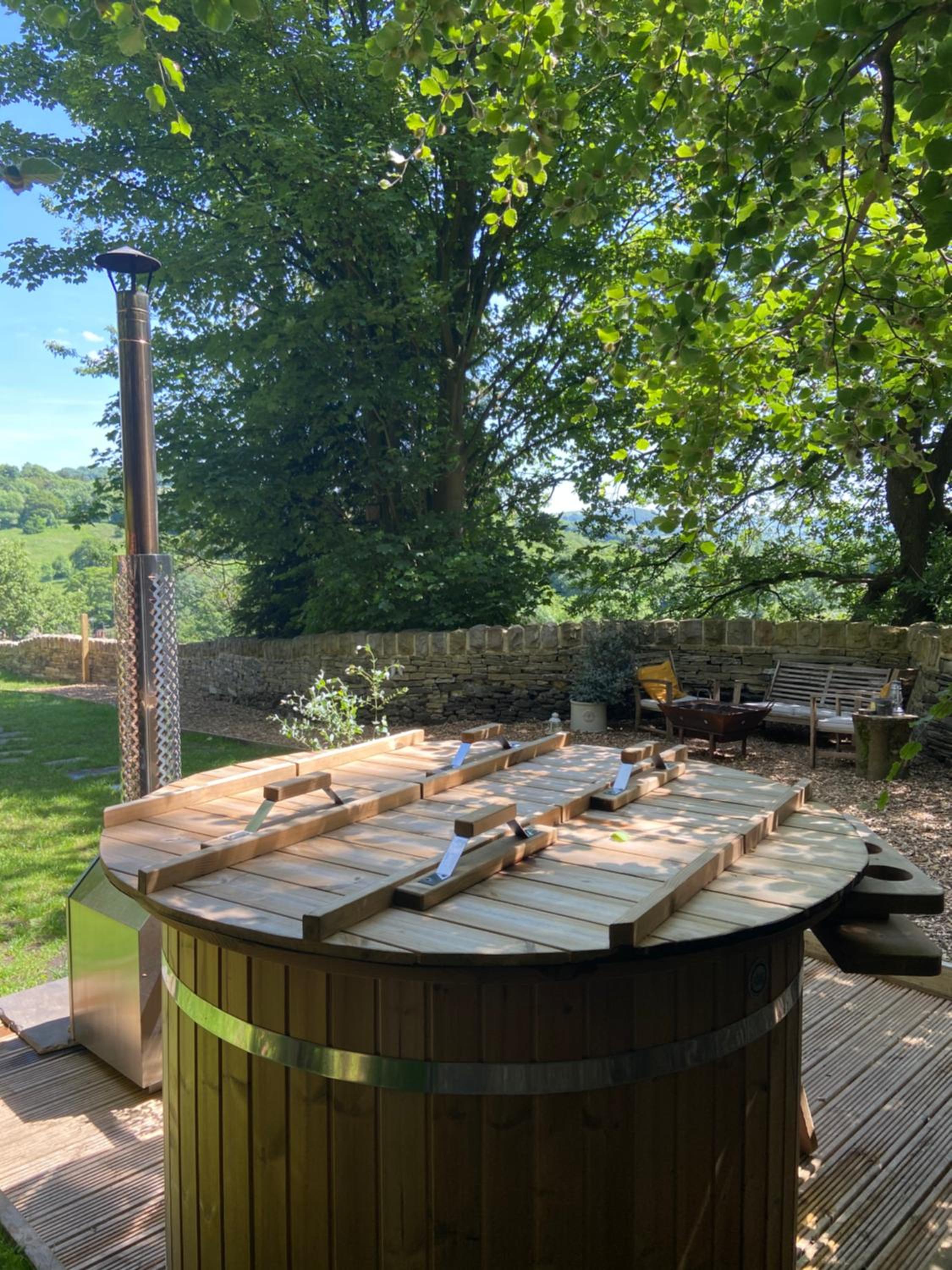 Hotel Oak + Stars Hideaway