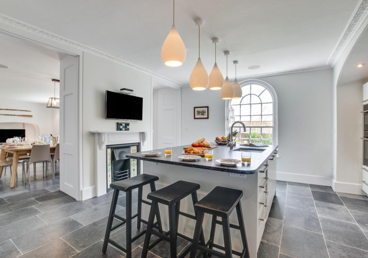 6 Bed in Padstow oc-p00760