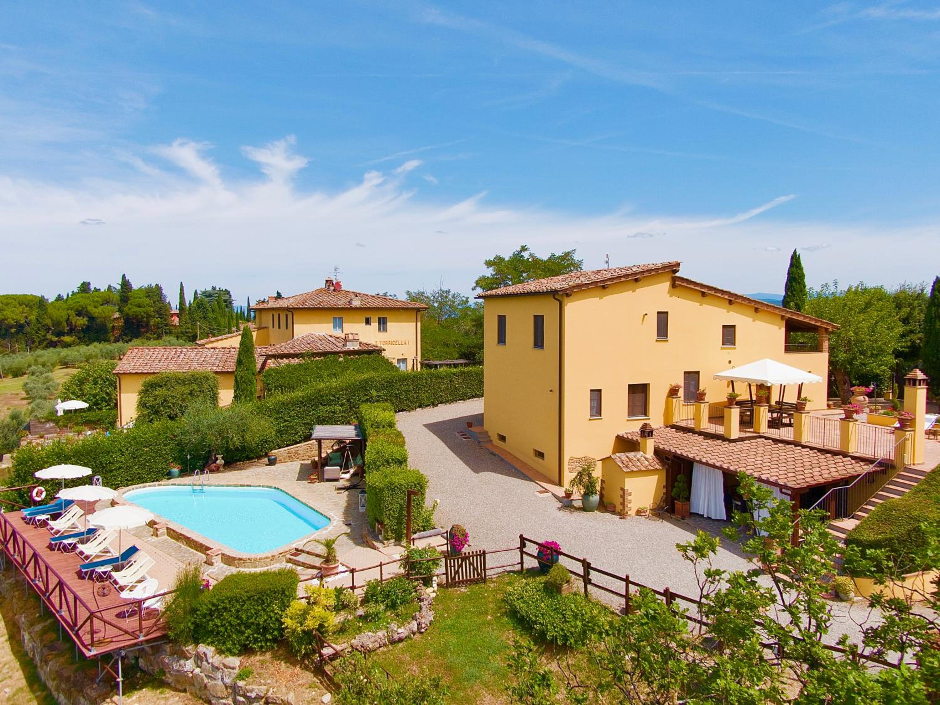 Podere Vergianoni con piscina e vista mozzafiato