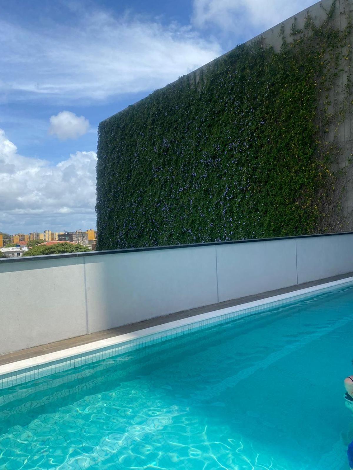 BHS Flat a beira mar 2203