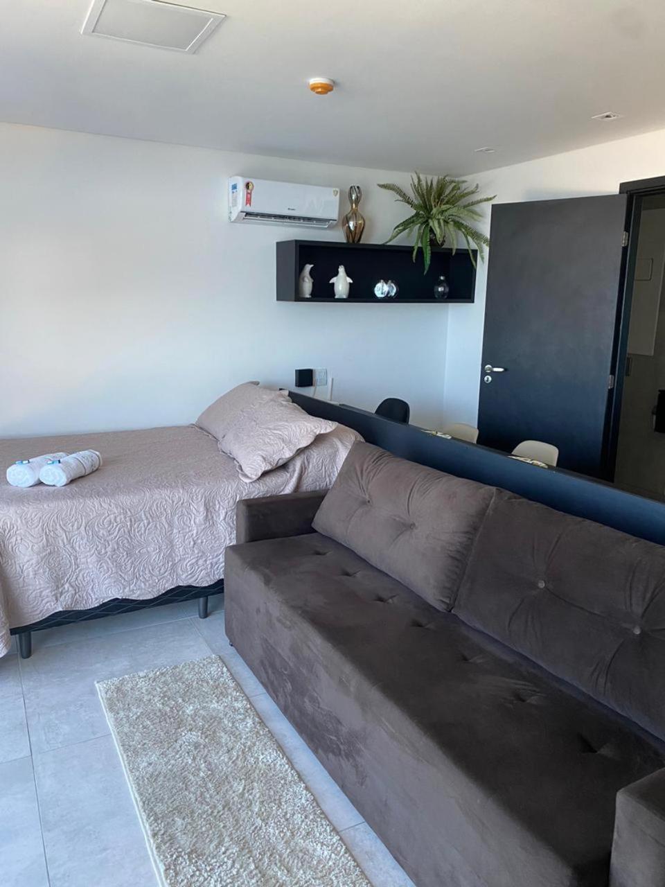BHS Flat a beira mar 2203