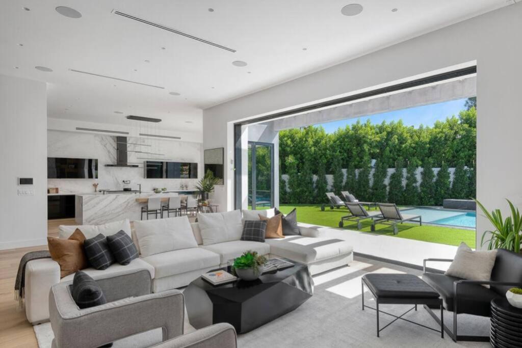 ৎ୭ Hollywood Sign View Manor Lux ৎ୭