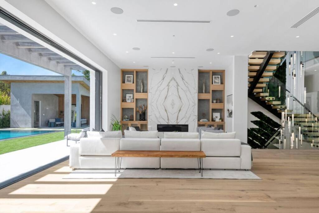 ৎ୭ Hollywood Sign View Manor Lux ৎ୭