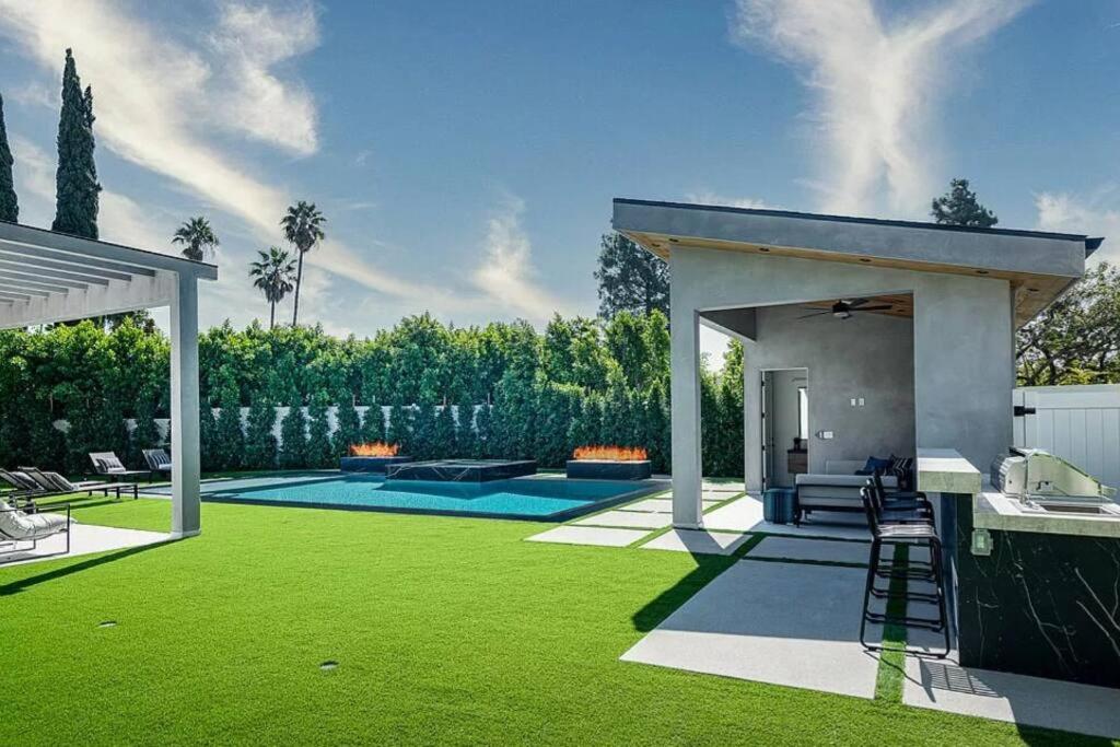 ৎ୭ Hollywood Sign View Manor Lux ৎ୭
