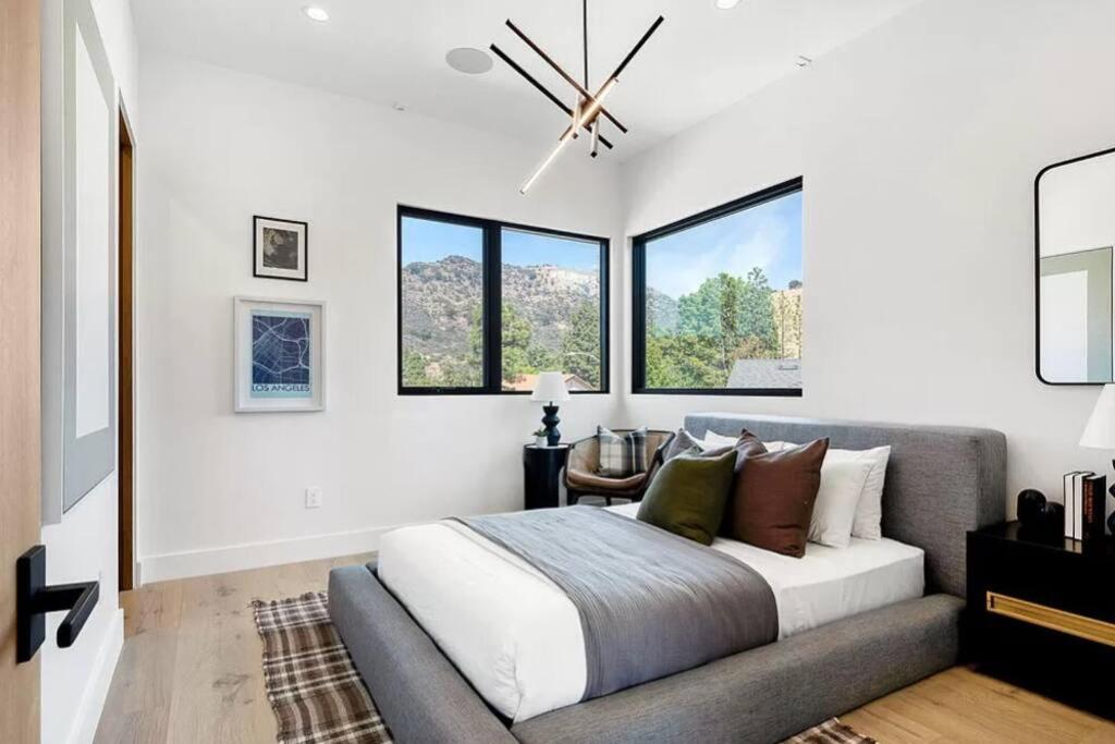 ৎ୭ Hollywood Sign View Manor Lux ৎ୭