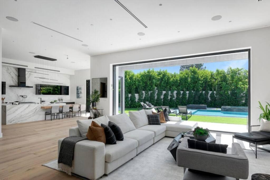 ৎ୭ Hollywood Sign View Manor Lux ৎ୭