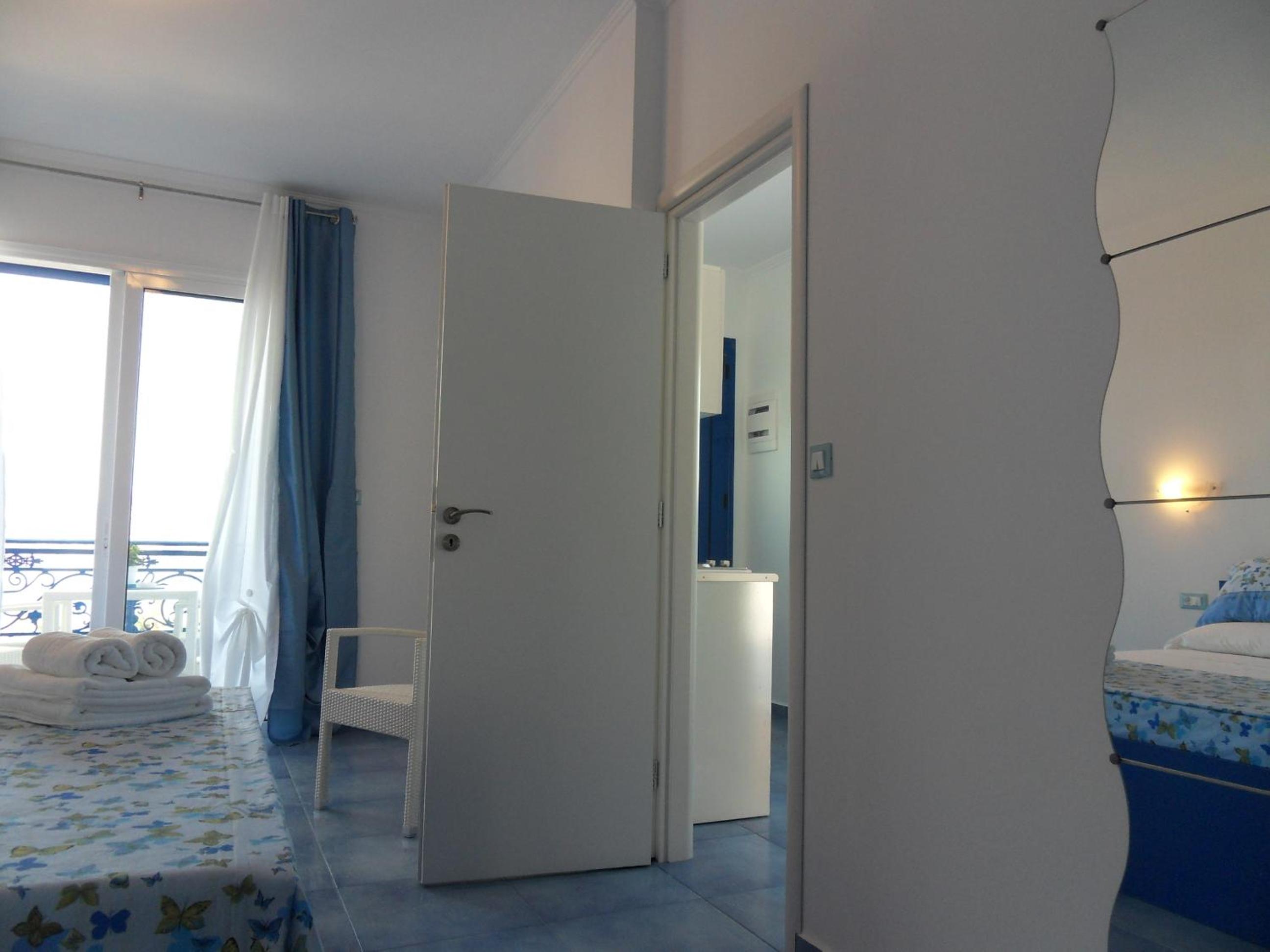 Photo 43