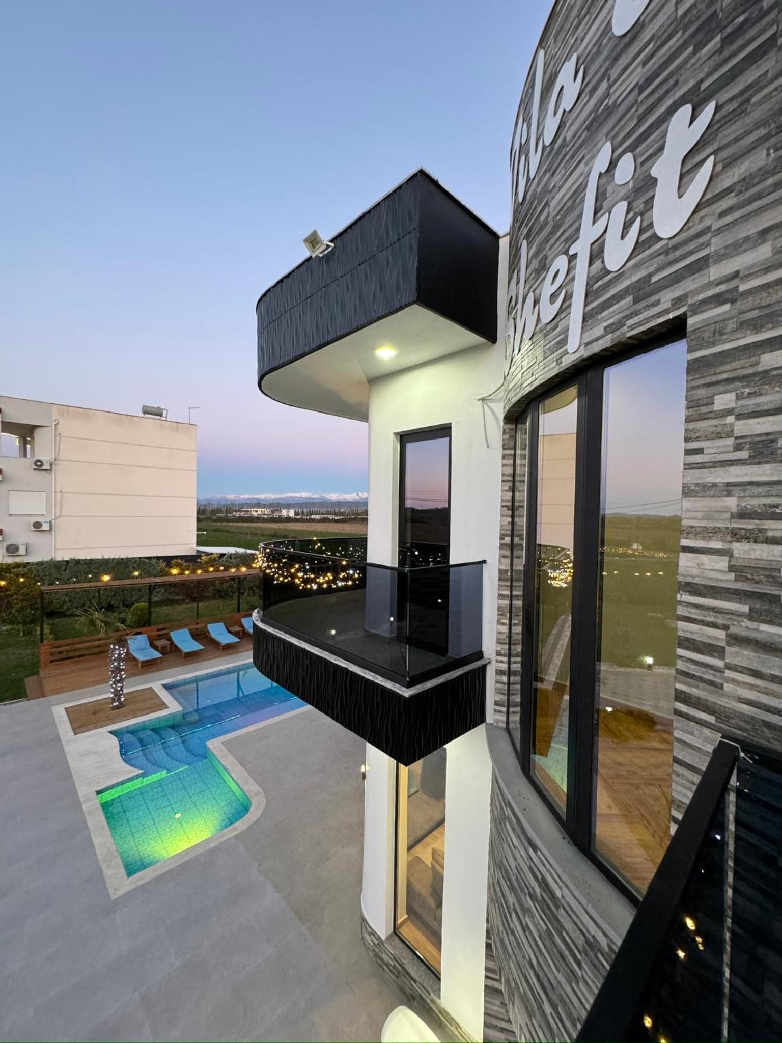 Villa Shefit