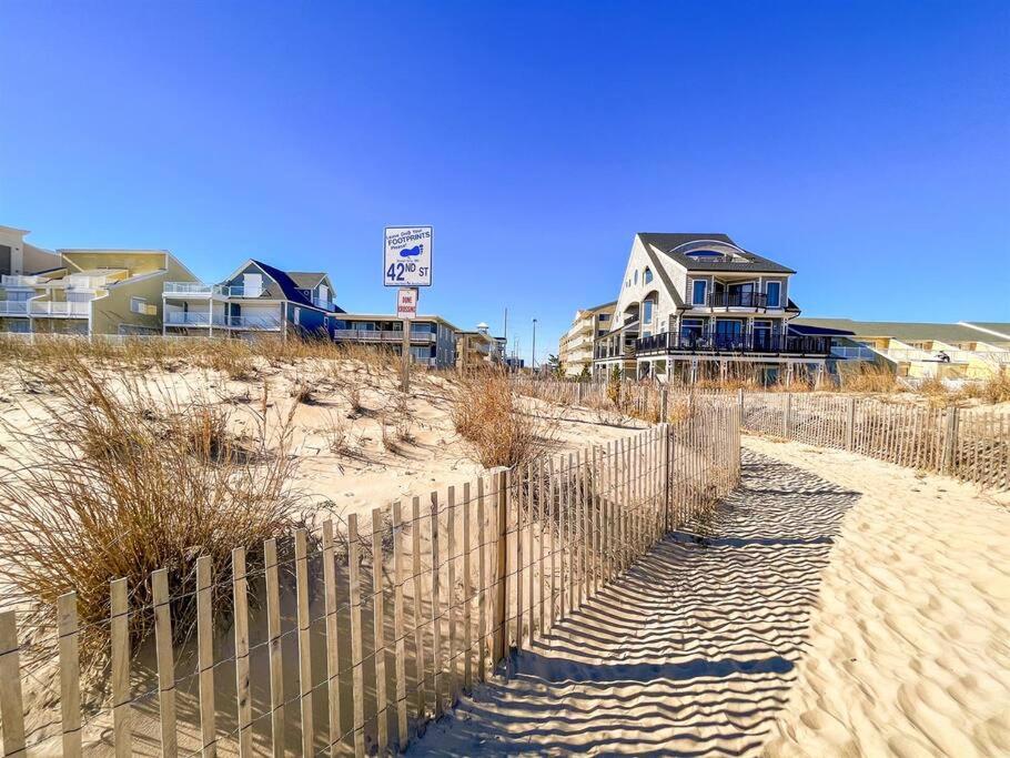 Ocean Views * Private Balcony * Elevator view 4