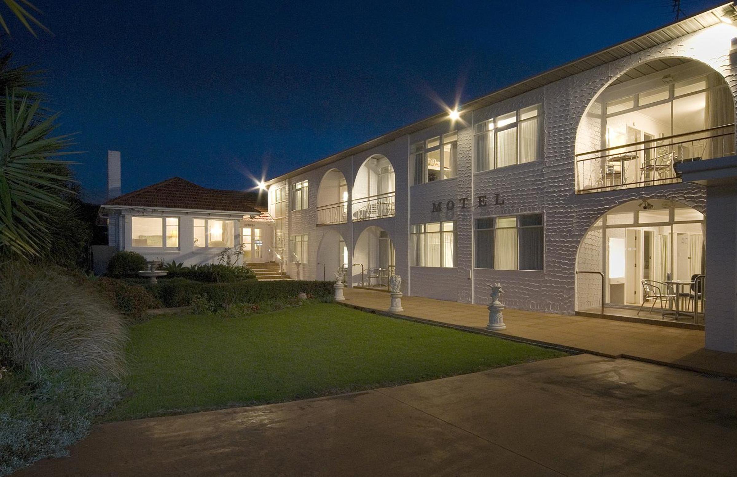 Aarangi Motel