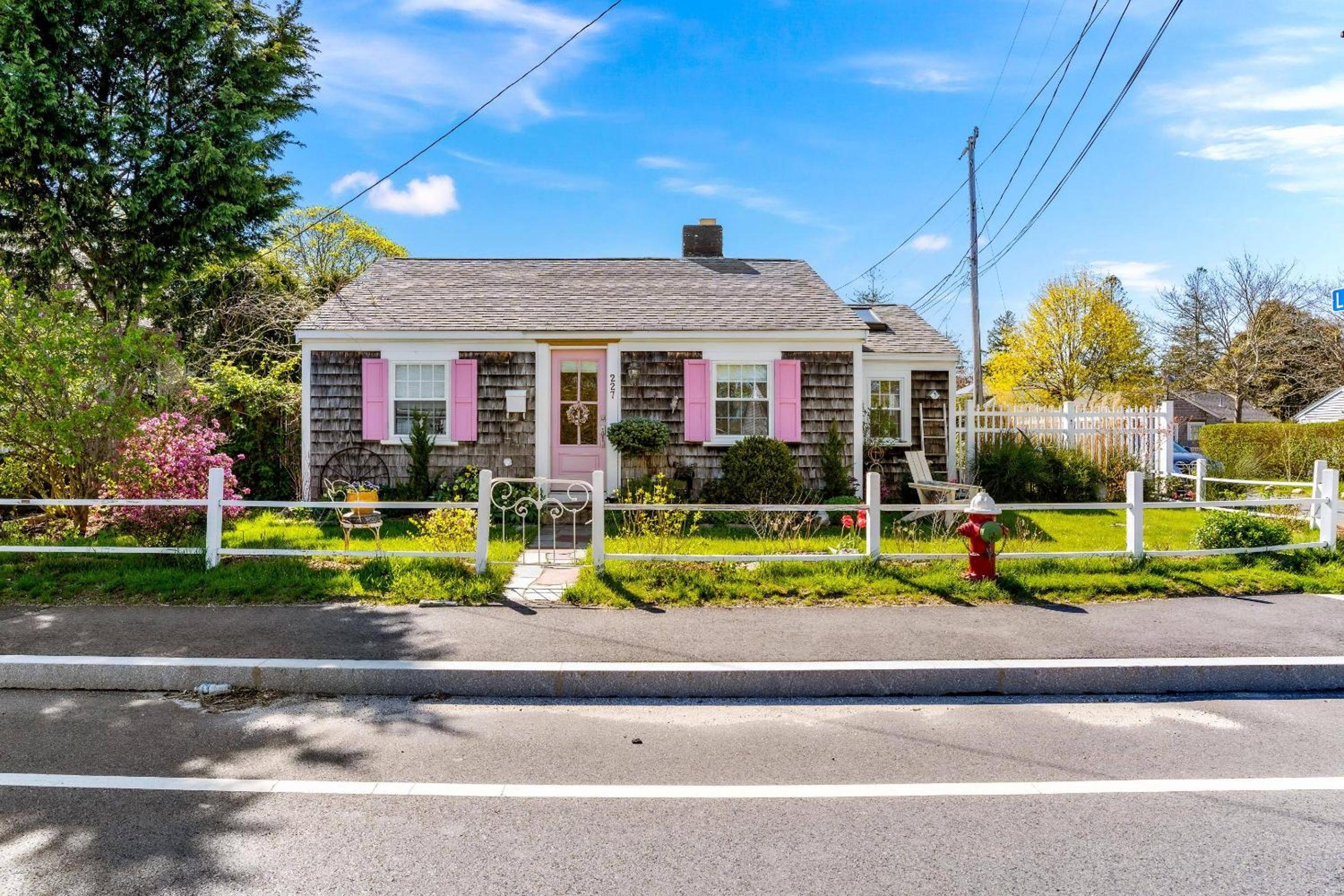 227 Winter St, Hyannis view 2