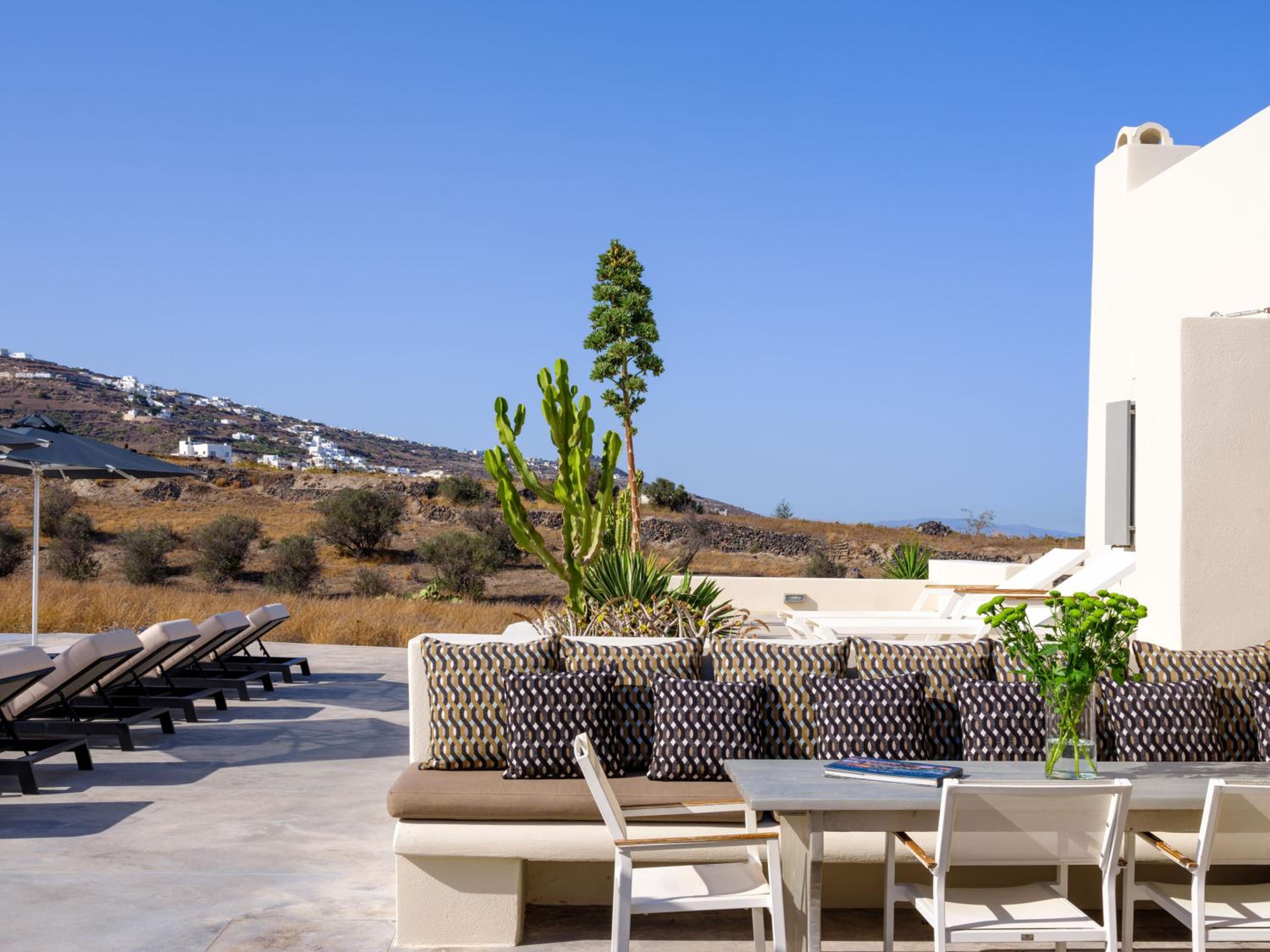 Home of Lilies photo 4