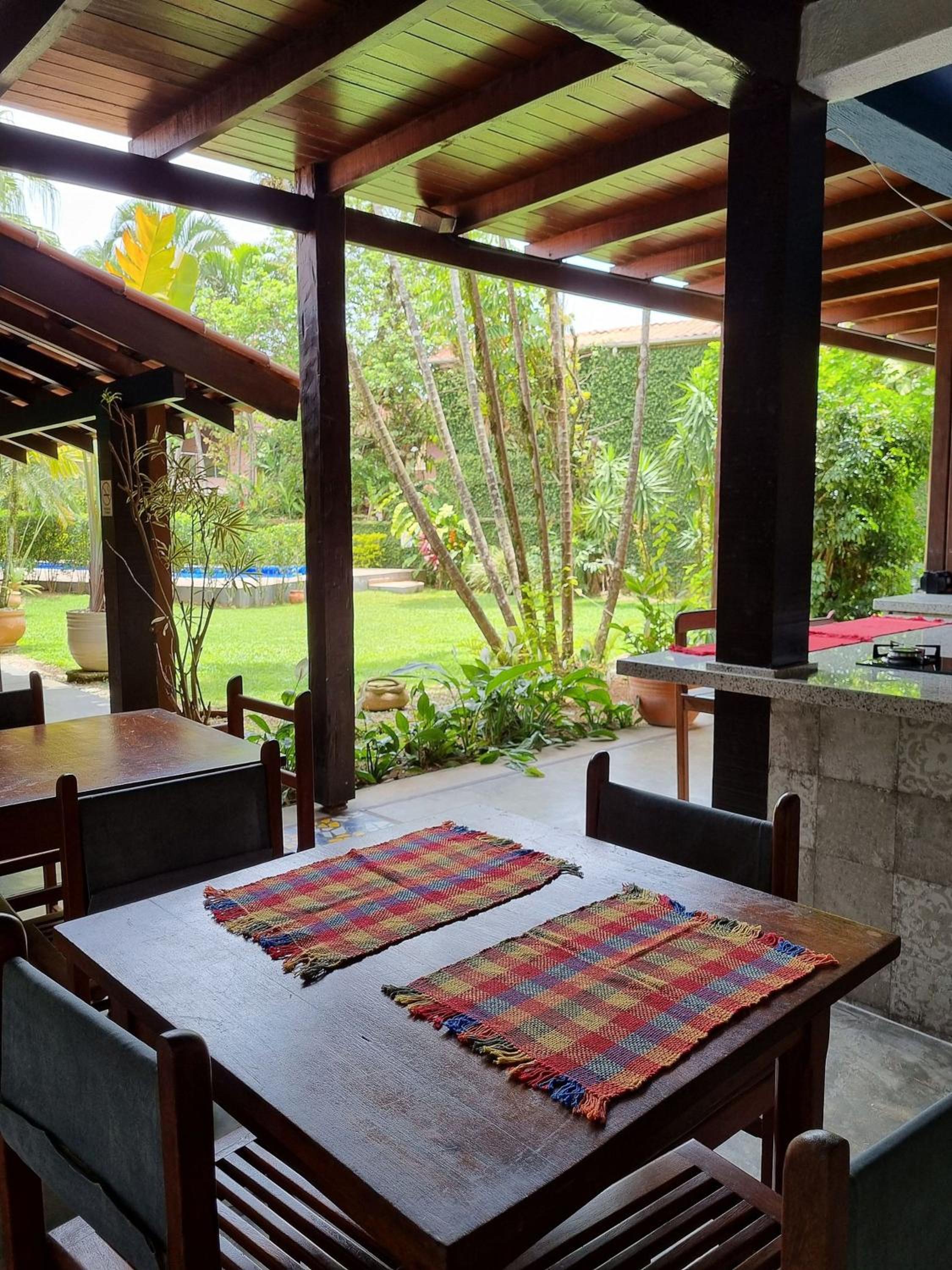 Maresias de Itu Suites pertissimo da praia com piscina