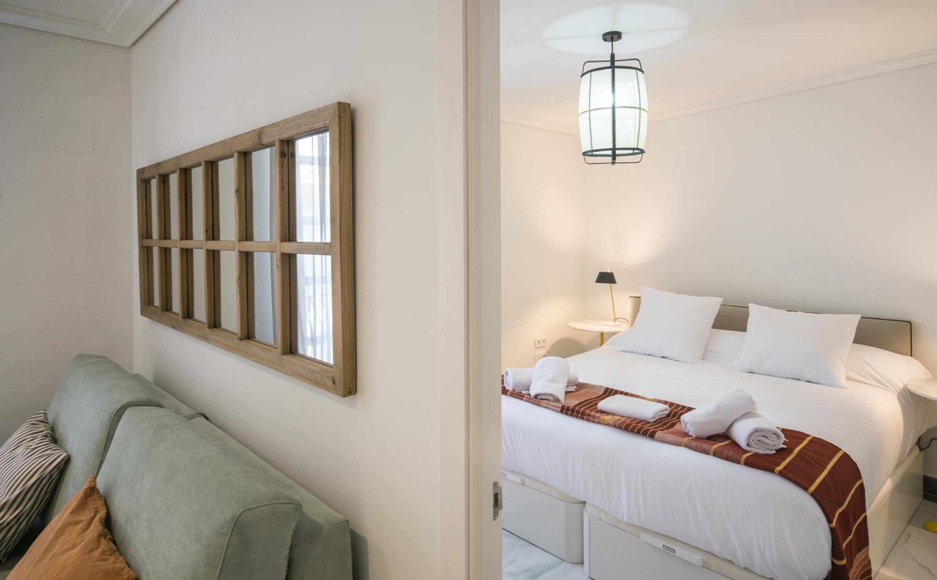 REY DE SEVILLA FLATS - Arenal view 5