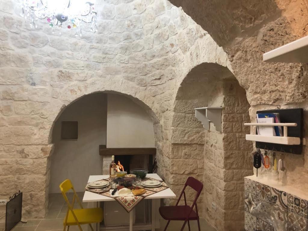 Trullo dell' Edera con piscina privata