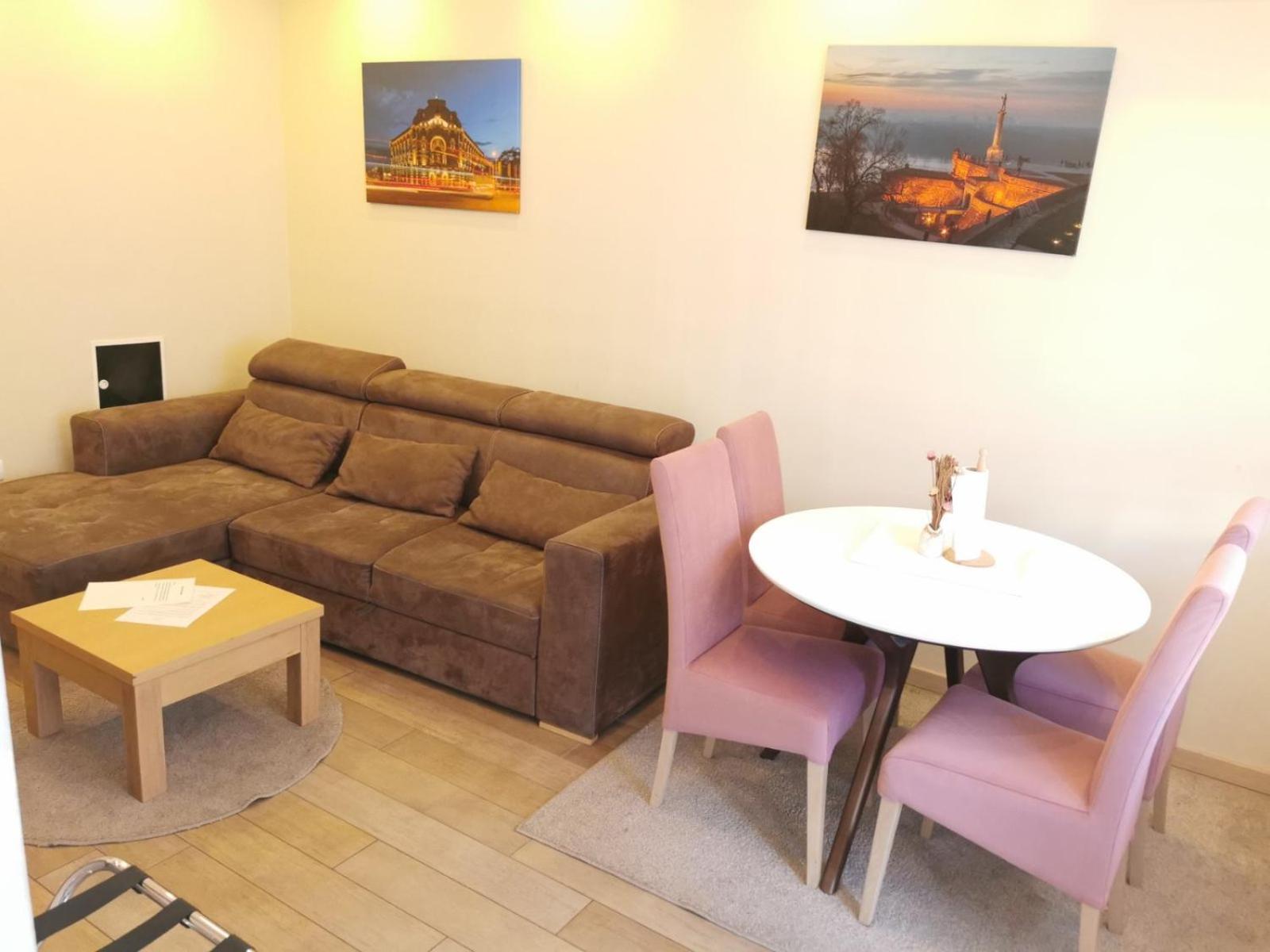 1A Moment Apartment