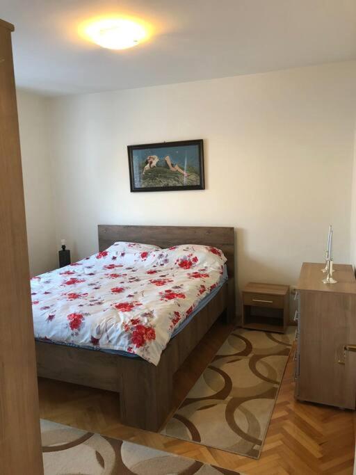 Apartment G