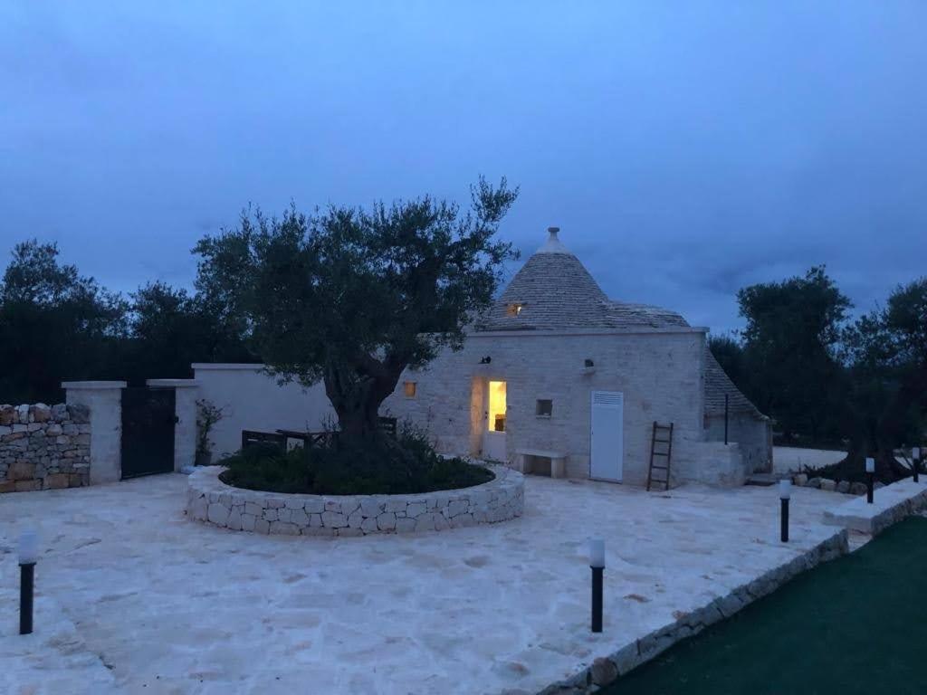 Trullo dell' Edera con piscina privata