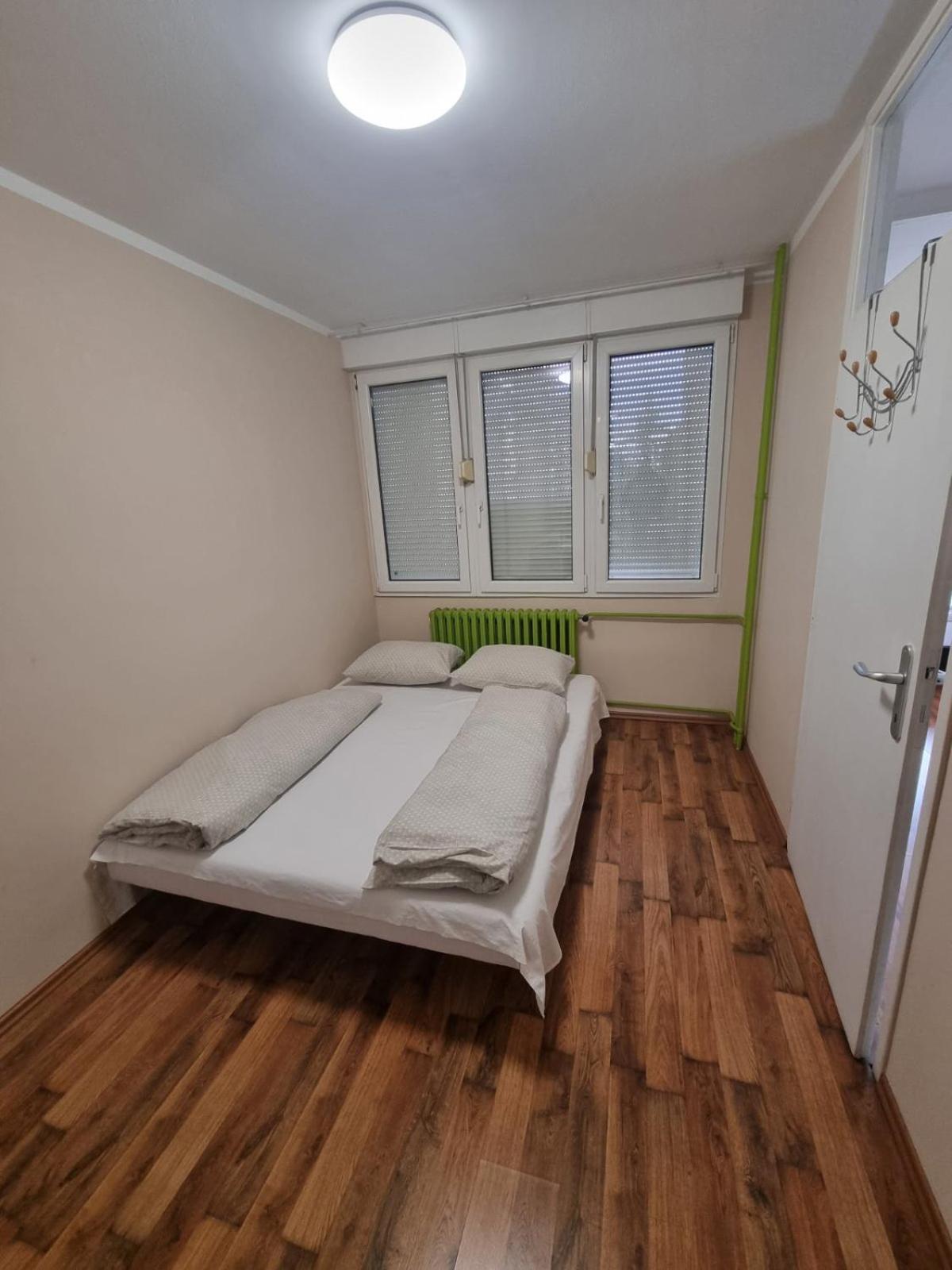 Hawaii- 2 bdr, Arena, Sava centar, FREE PARKING