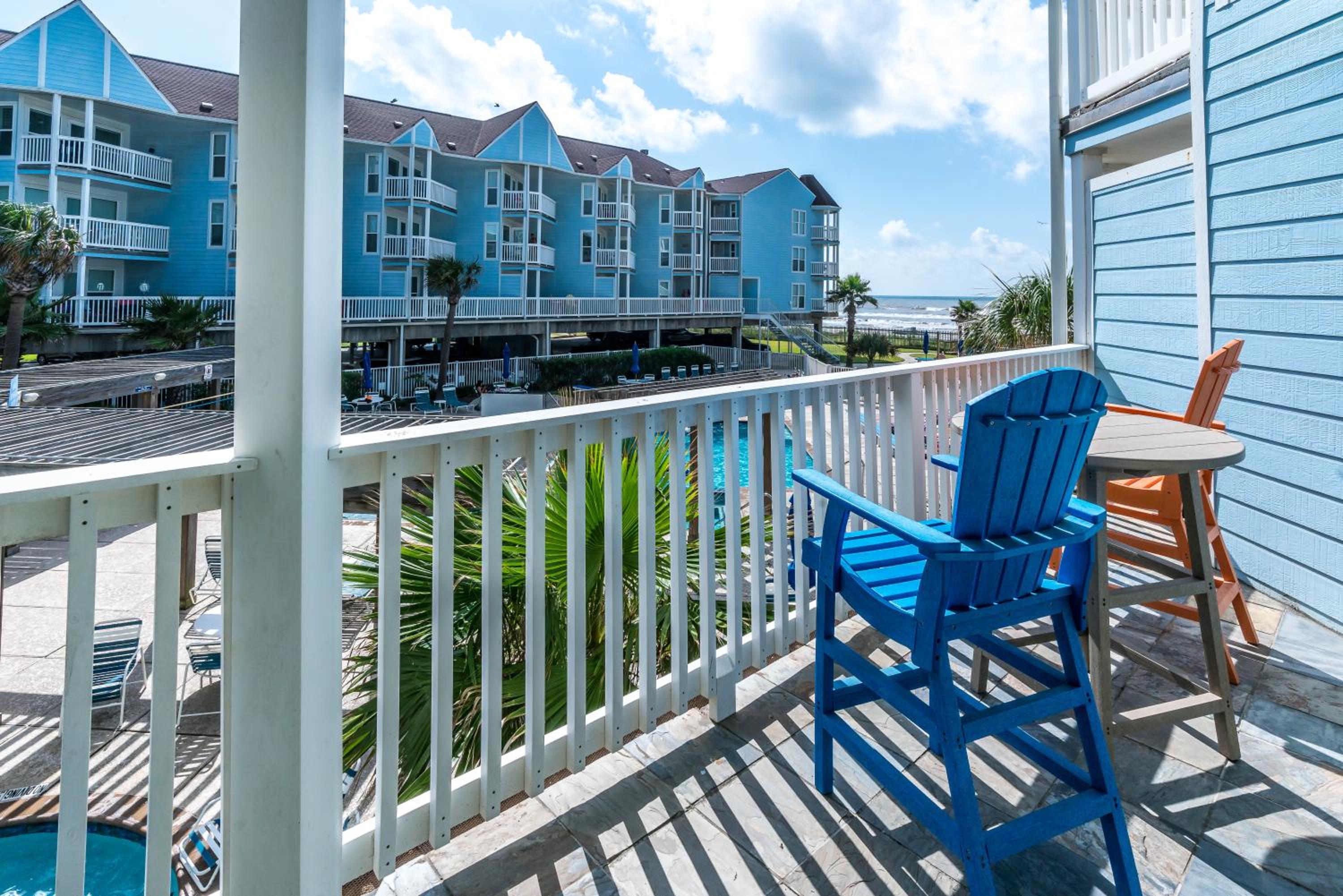 Octopus Gardens Private Boardwalk to the Beach Great Gulf views view 4