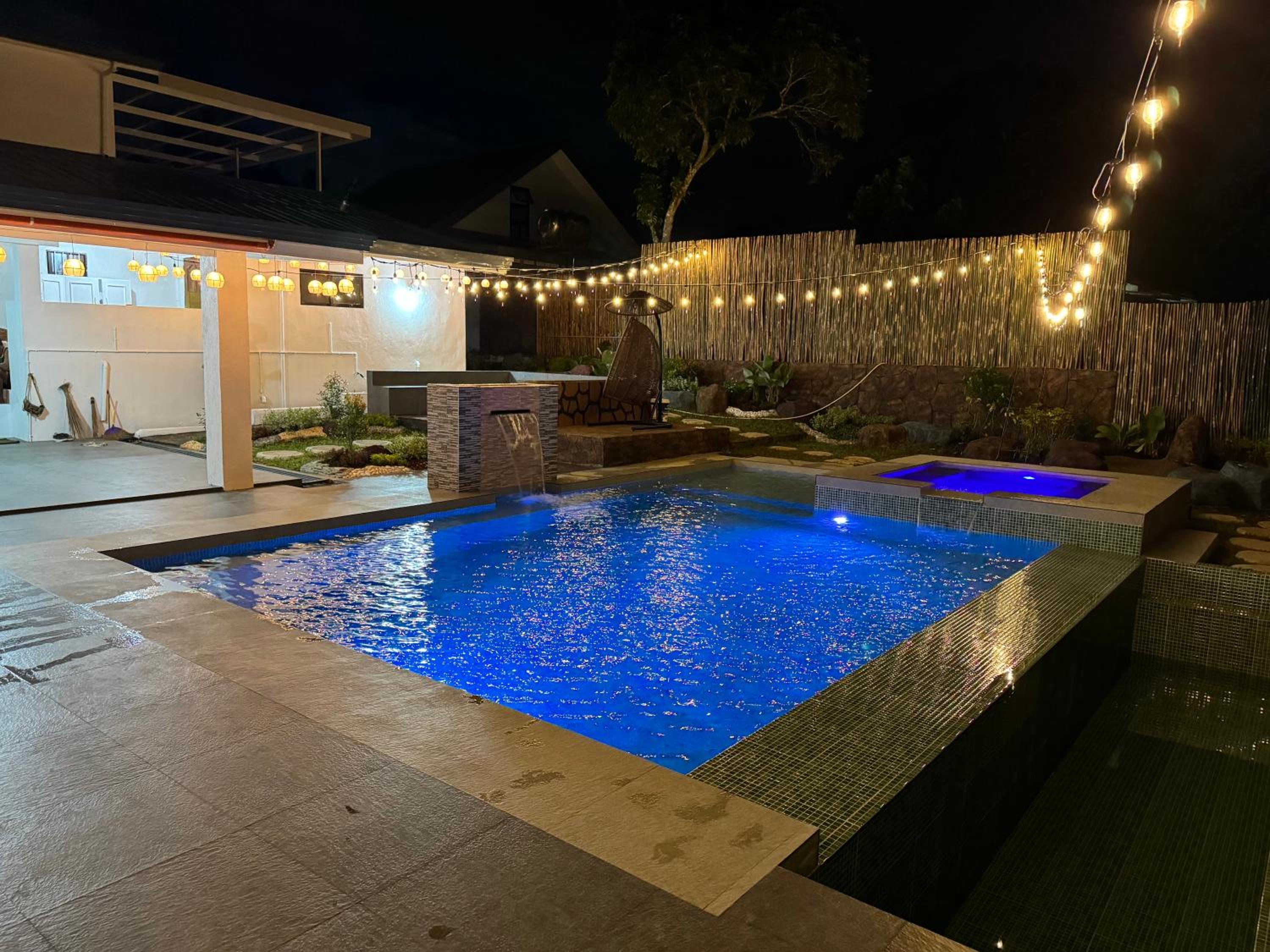 Hello Matt's Pool view 5