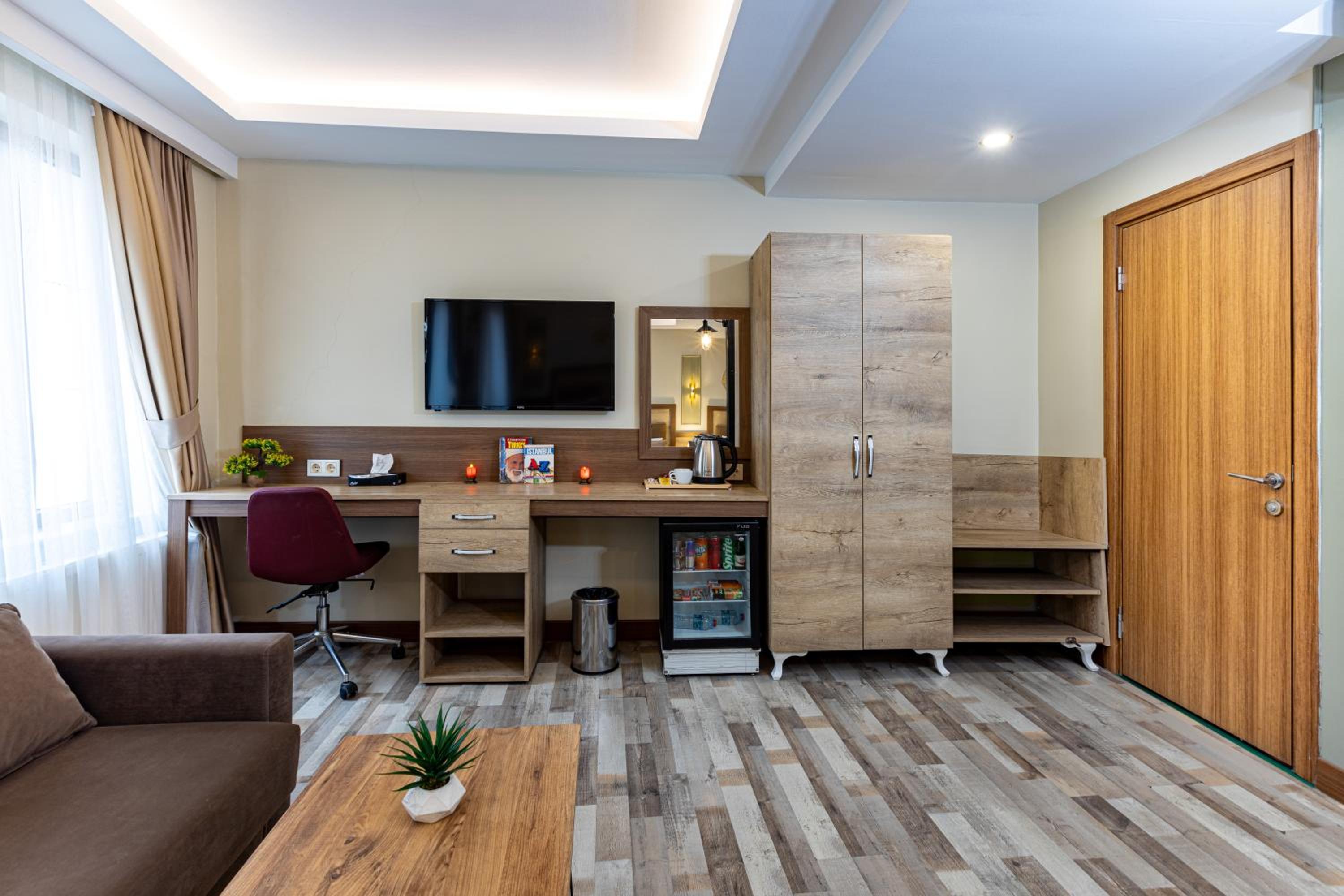 LINNGA HOTEL & SUITE - Image 40