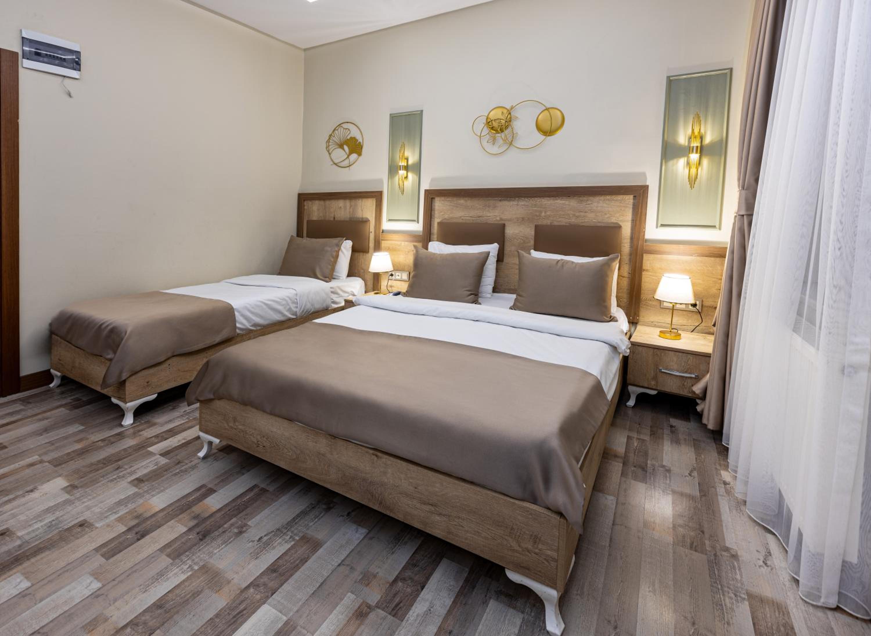 LINNGA HOTEL & SUITE - Image 42