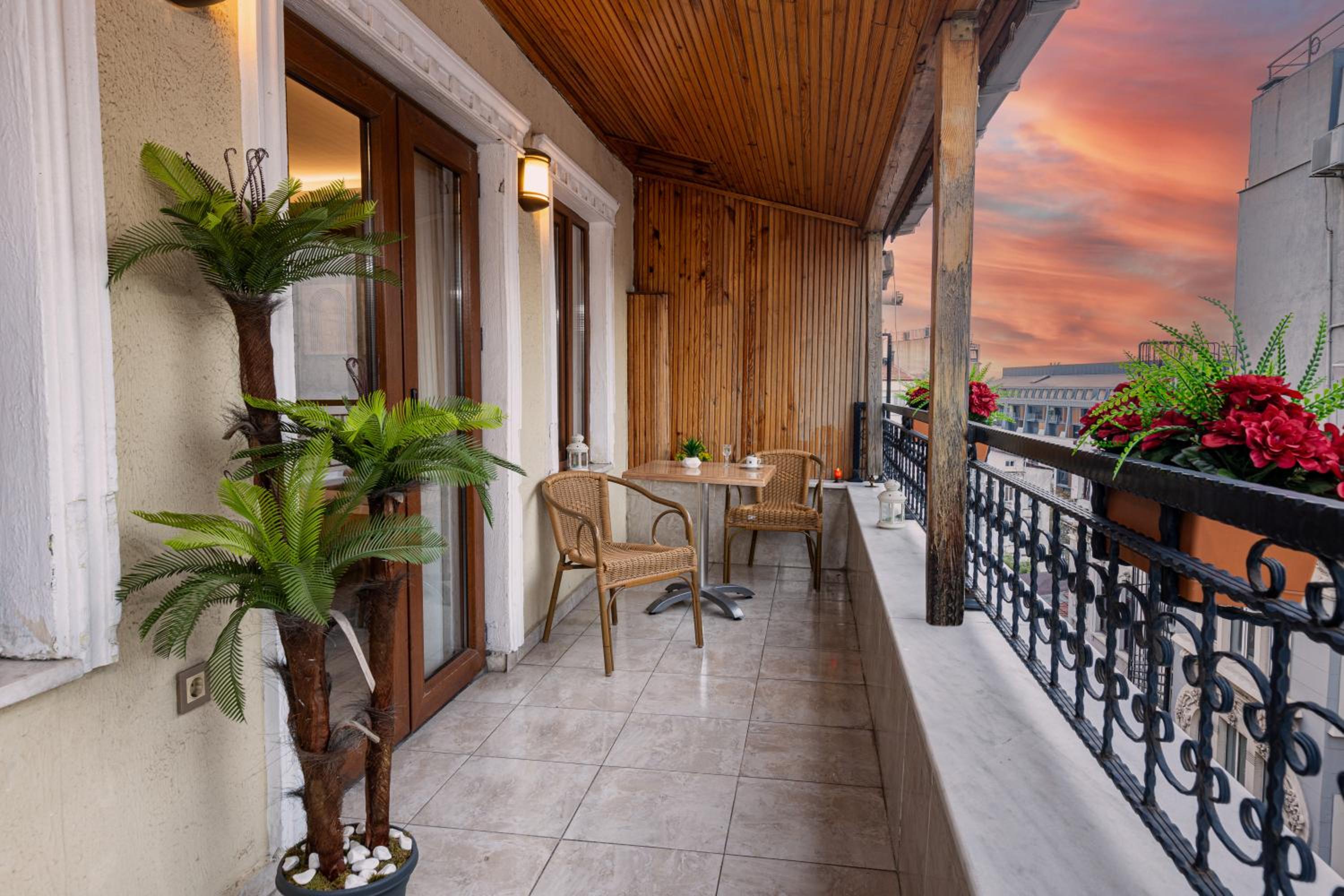 LINNGA HOTEL & SUITE - Image 17