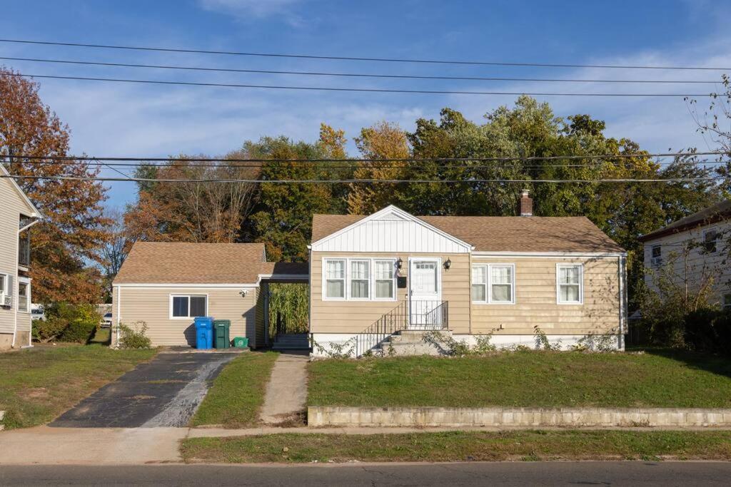 Mins close to Yale University/2Bedrooms/FastWifi - Property Image 36