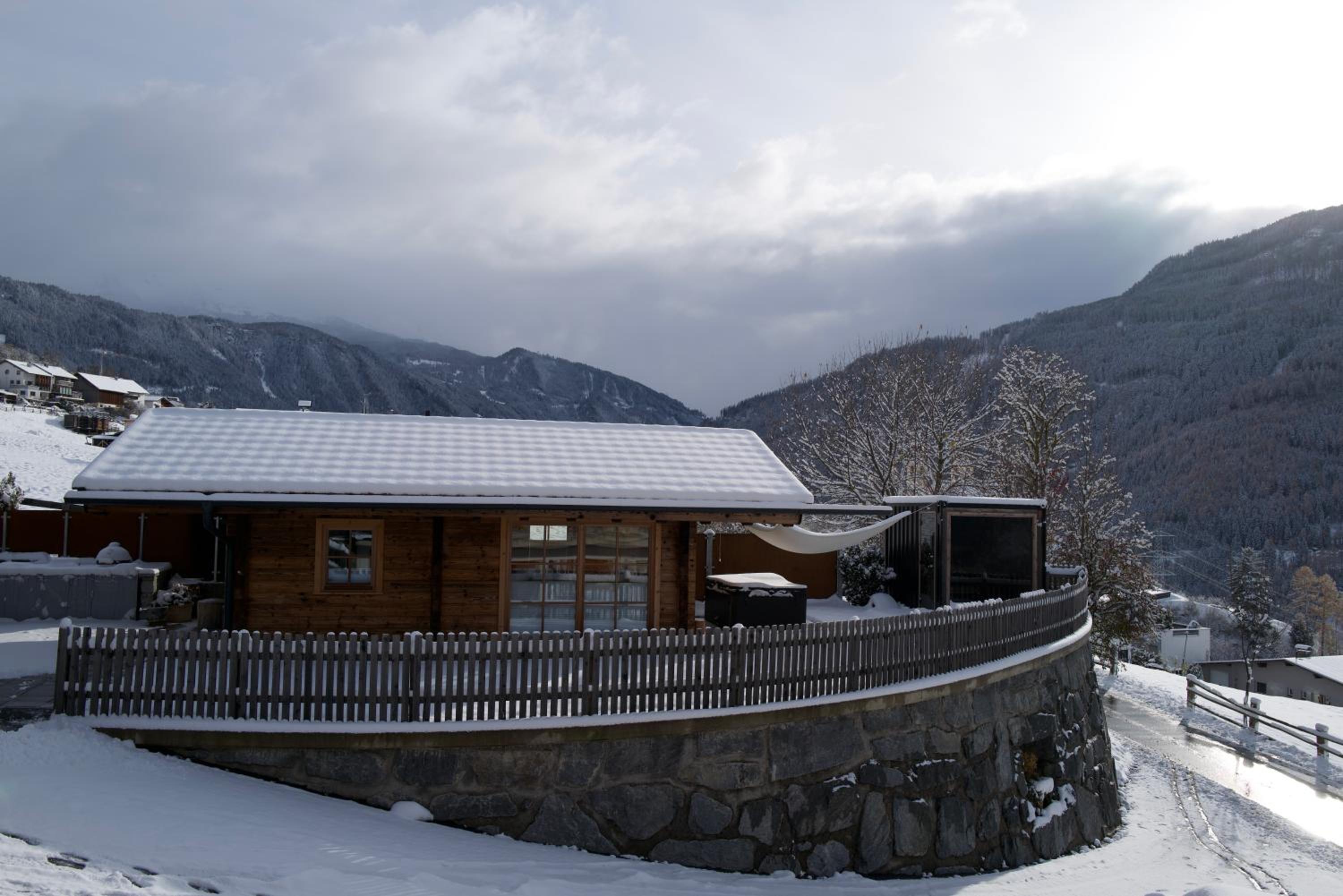 Chalet Hittli 1065 Tirol sauna garden WiFi guest card