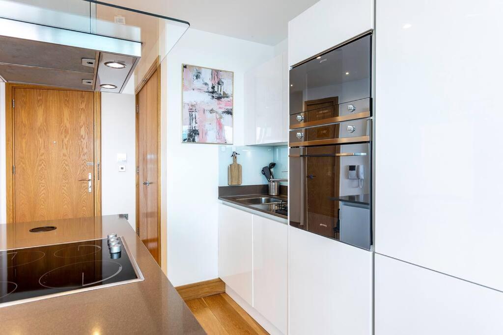 Panoramic balcony luxury condo