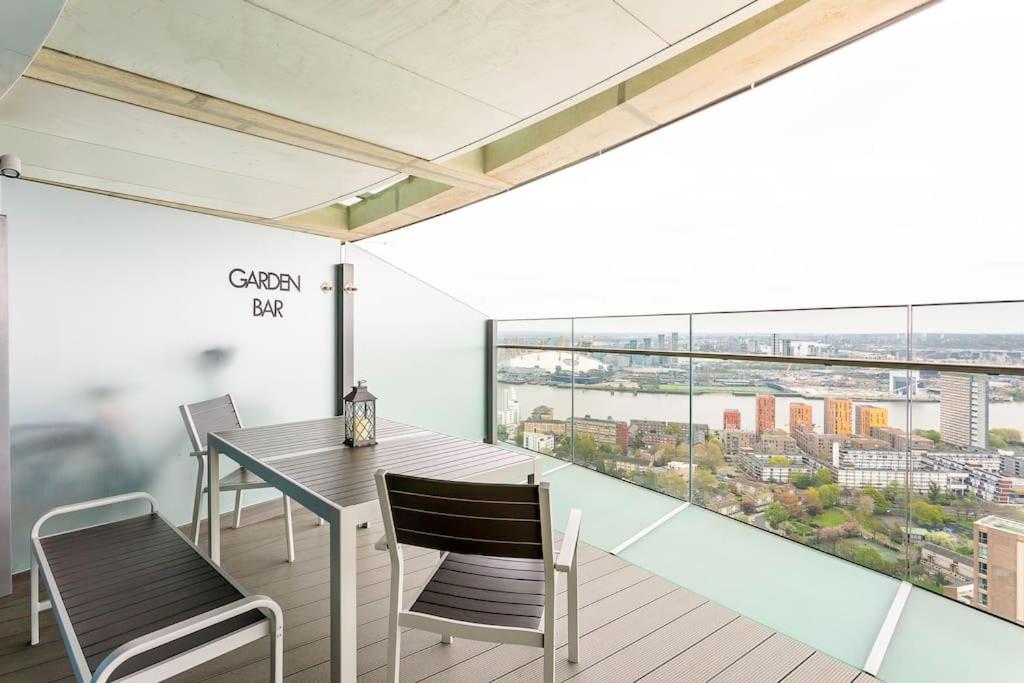 Panoramic balcony luxury condo