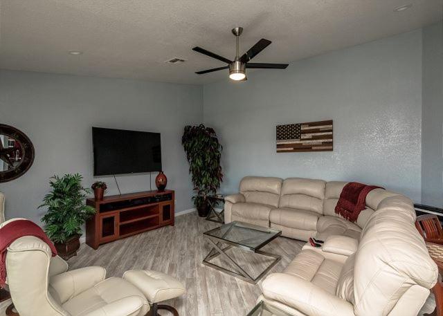 RIVERFRONT RUBY RED HOME WITH PRIVATE DOCK view 3